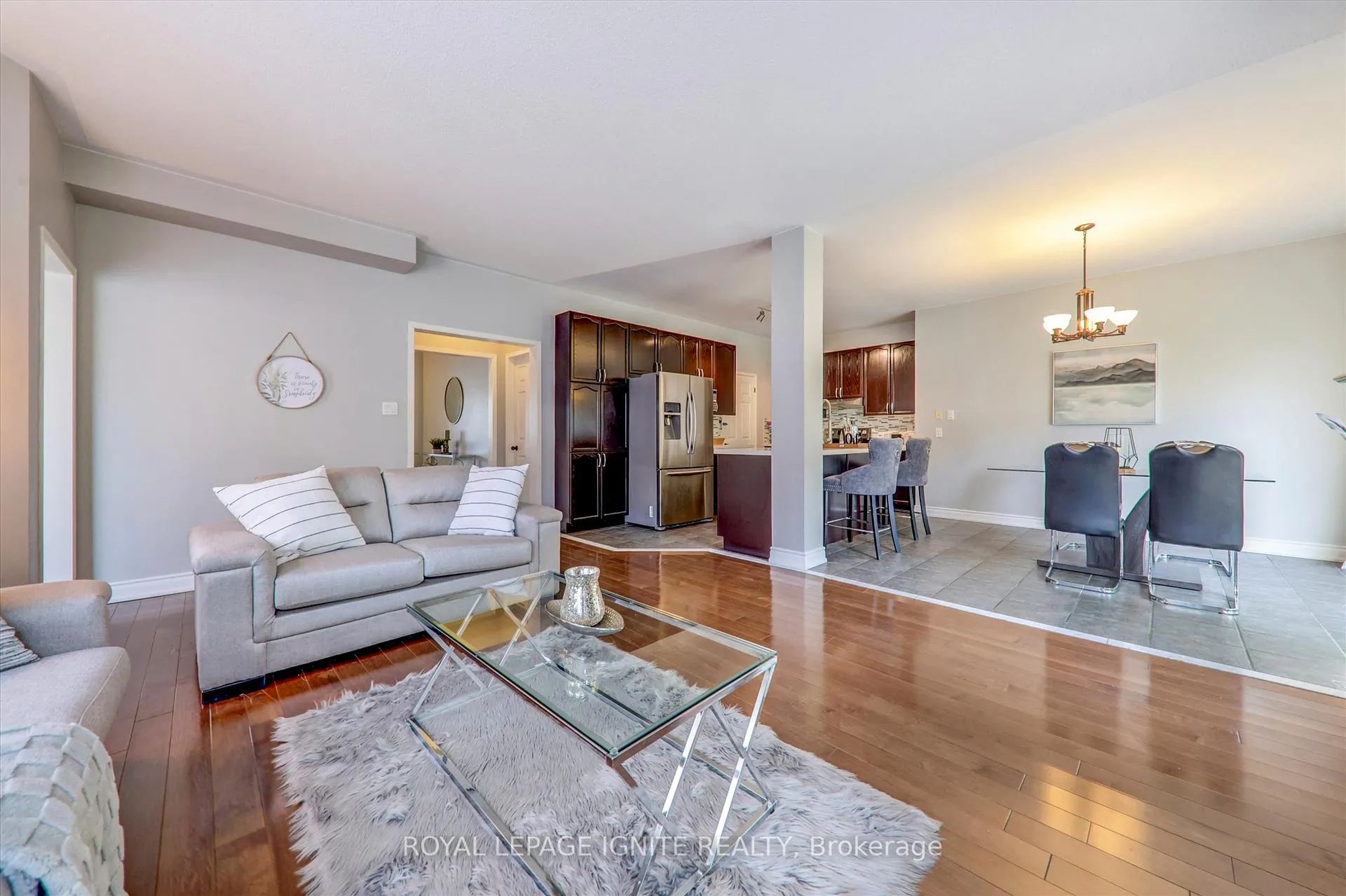 Photo 9 of 1547 Spencely Drive, Oshawa, Taunton — HOMEH