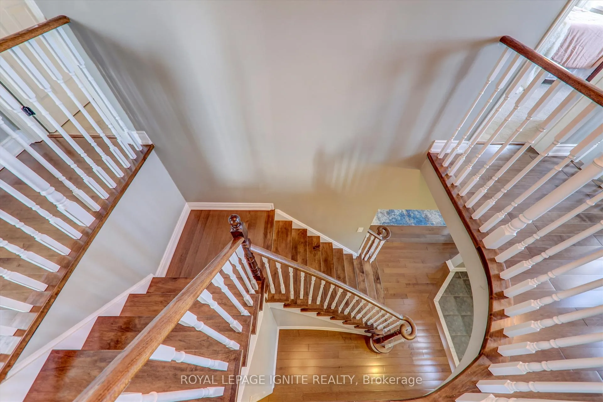 Photo 16 of 1547 Spencely Drive, Oshawa, Taunton — HOMEH