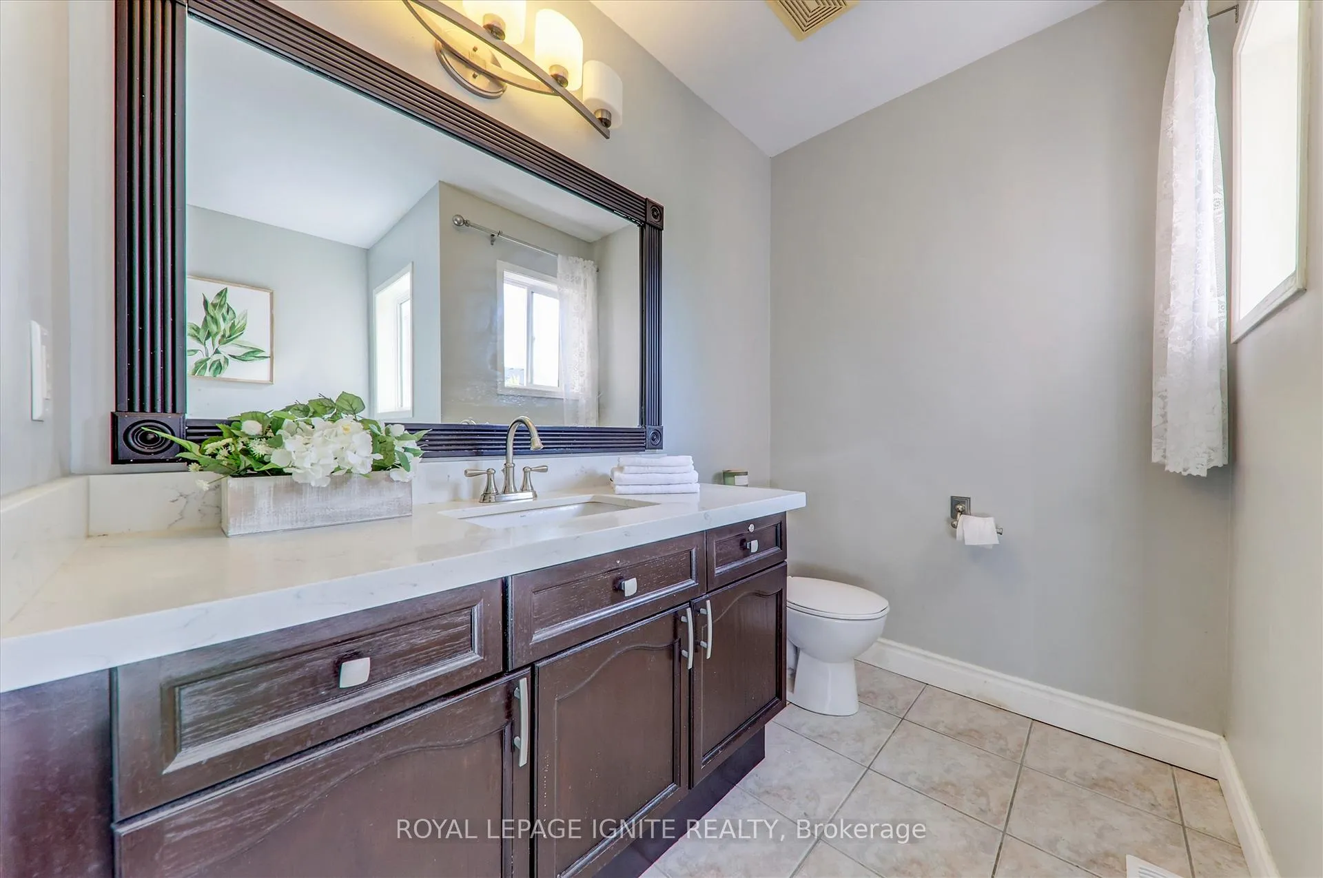 Photo 23 of 1547 Spencely Drive, Oshawa, Taunton — HOMEH