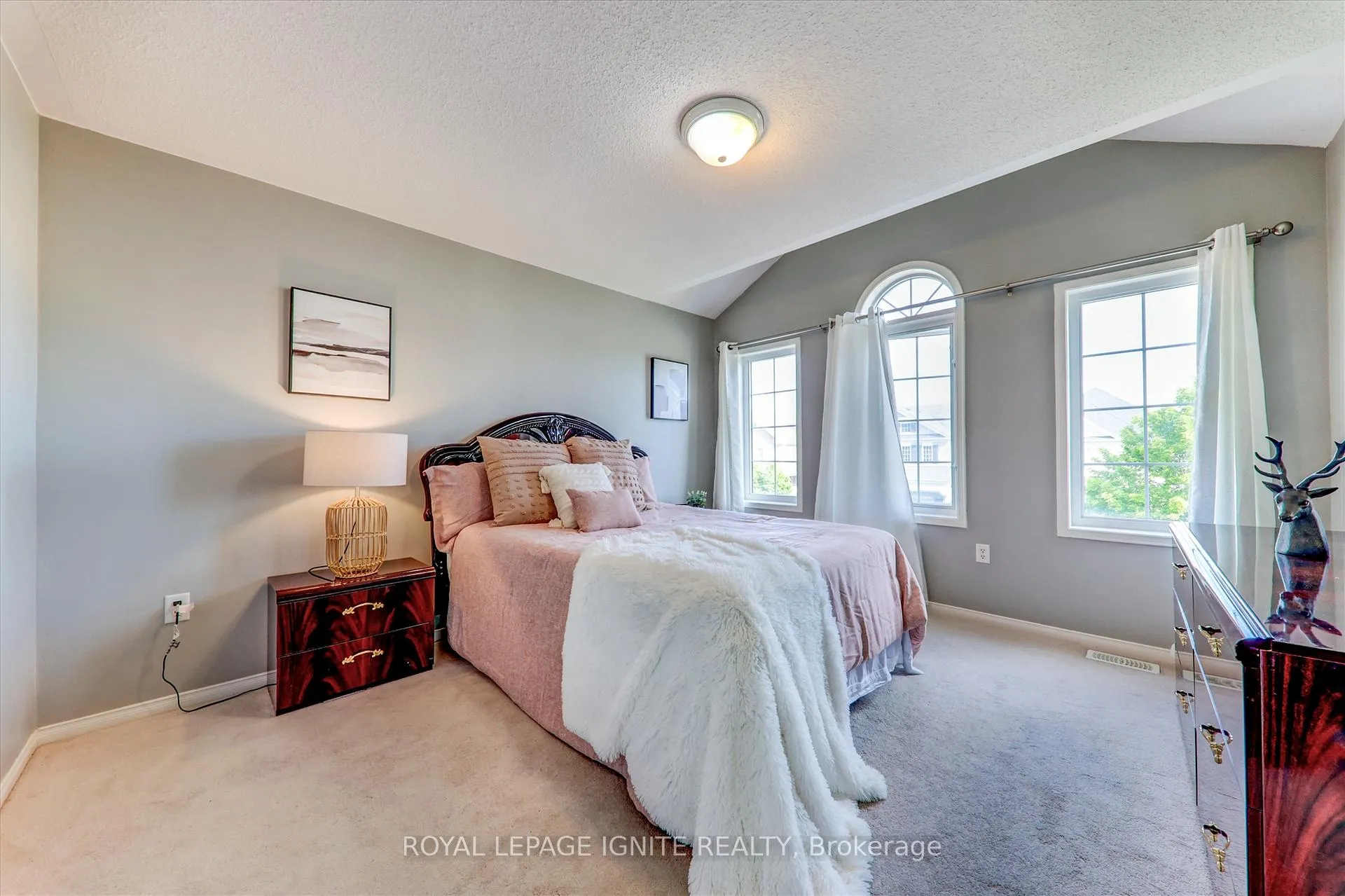 Photo 24 of 1547 Spencely Drive, Oshawa, Taunton — HOMEH