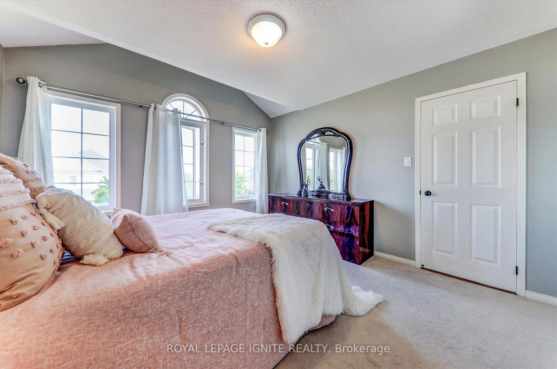 Photo 25 of 1547 Spencely Drive, Oshawa, Taunton — HOMEH