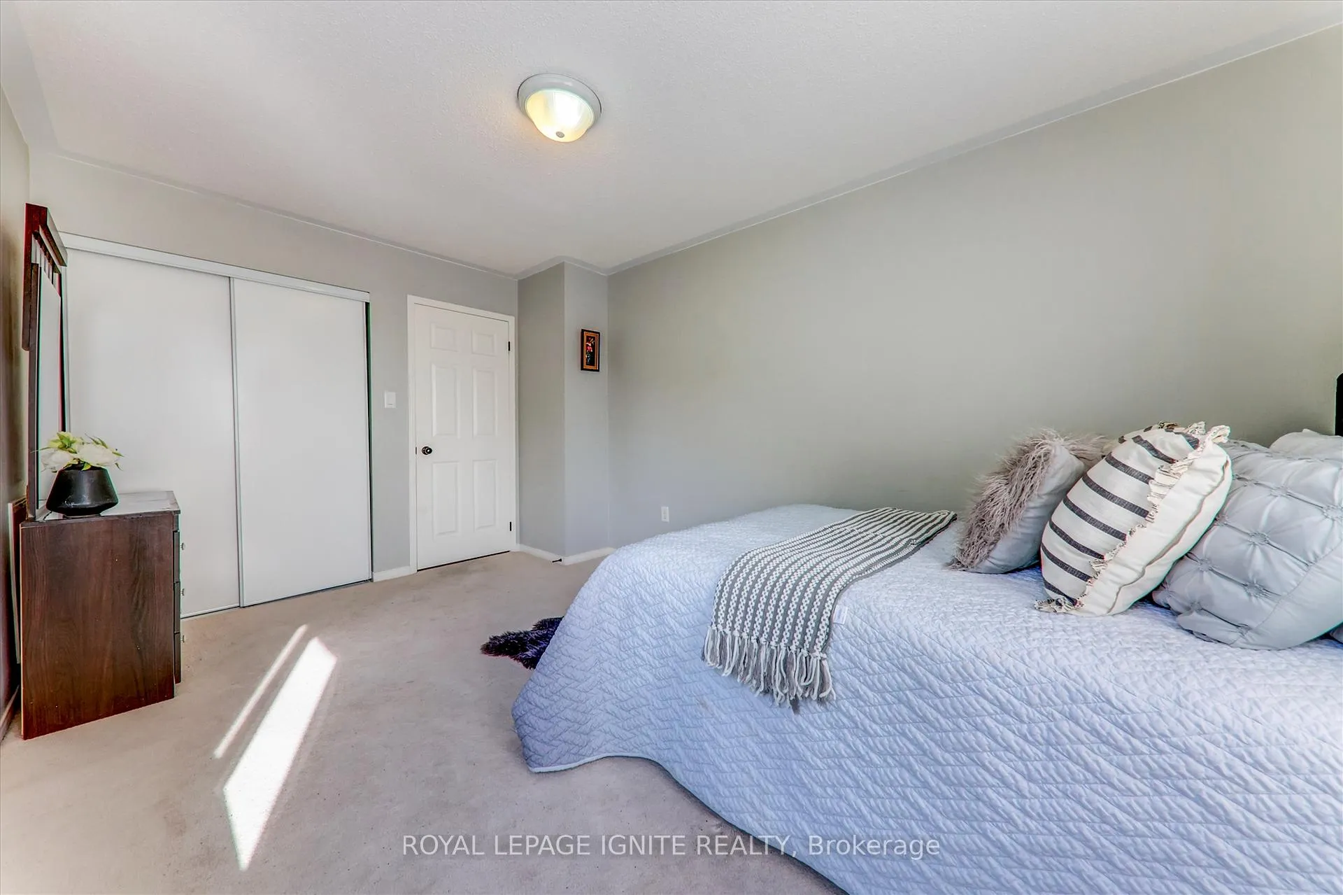 Photo 27 of 1547 Spencely Drive, Oshawa, Taunton — HOMEH