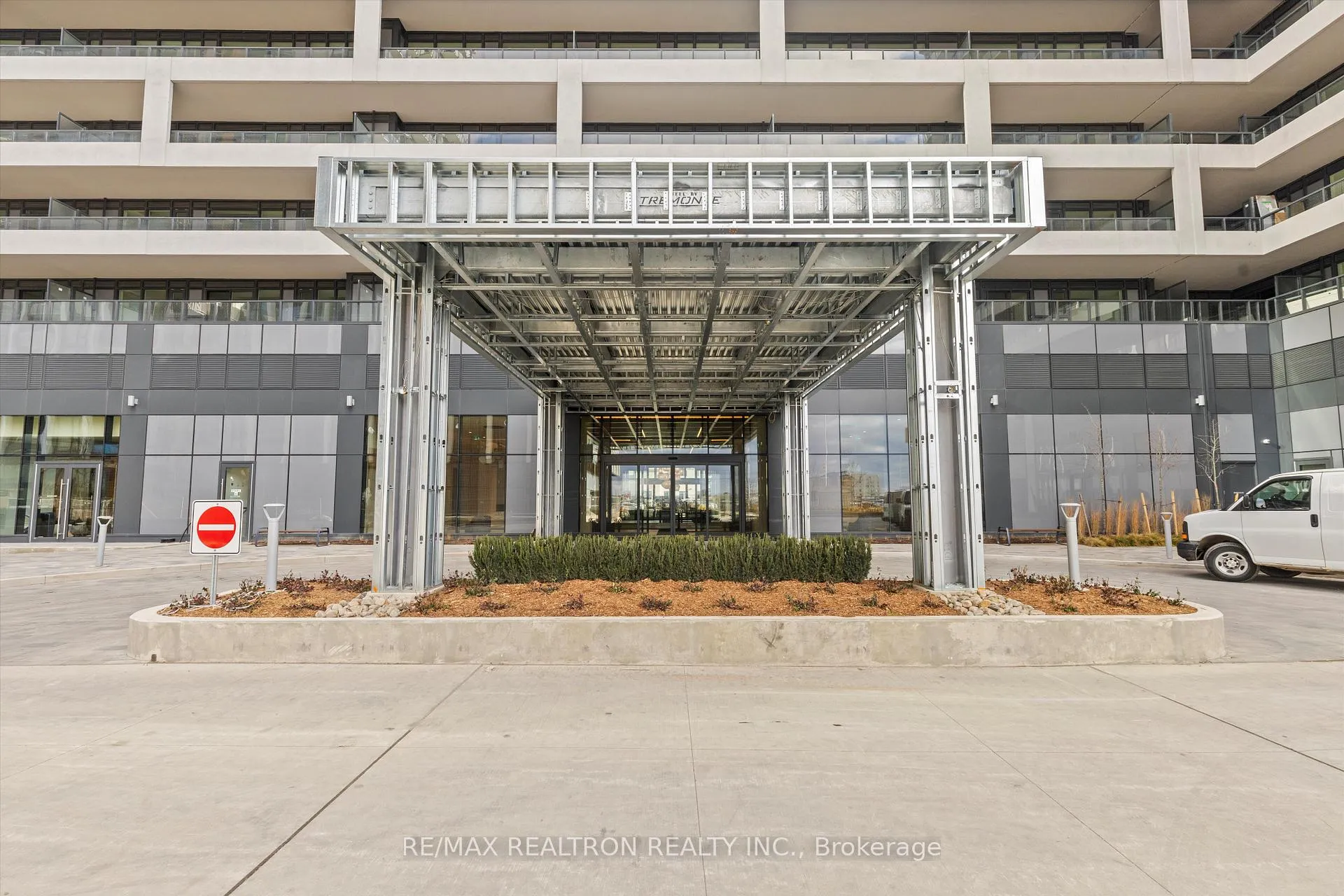 Photo 2 of Unit 523, 8960 Jane Street, Vaughan, Concord — HOMEH