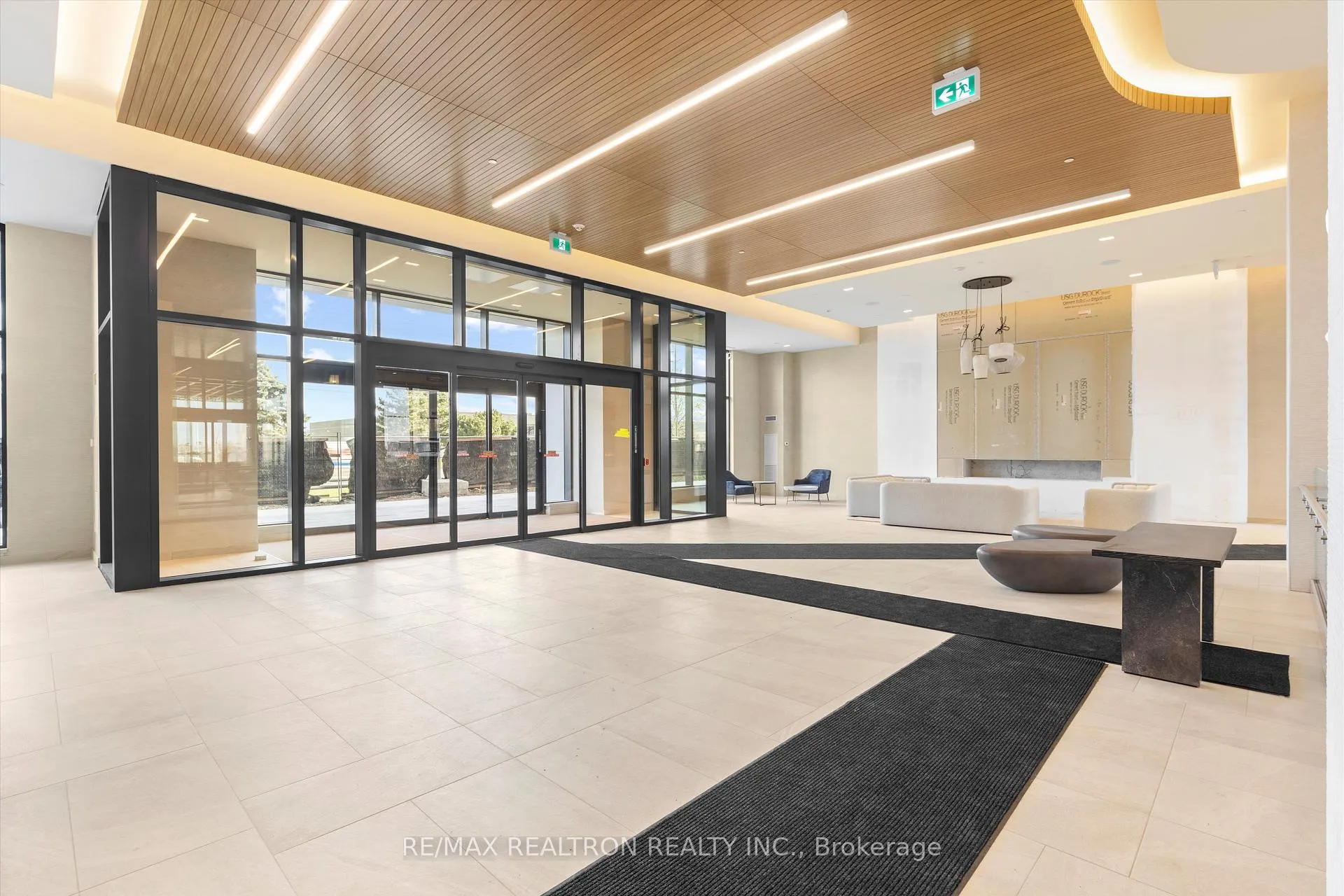 Photo 10 of Unit 523, 8960 Jane Street, Vaughan, Concord — HOMEH