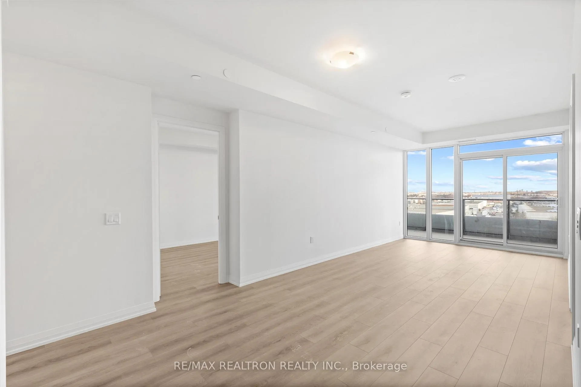 Photo 19 of Unit 523, 8960 Jane Street, Vaughan, Concord — HOMEH