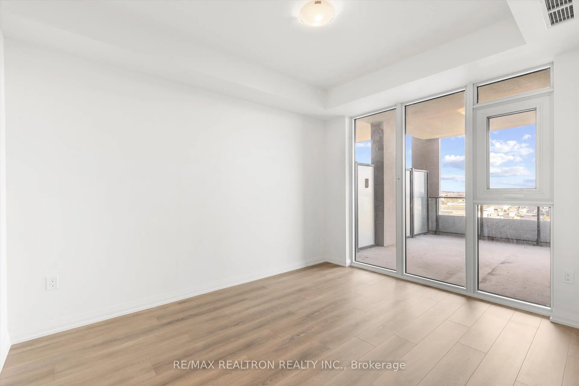 Photo 25 of Unit 523, 8960 Jane Street, Vaughan, Concord — HOMEH