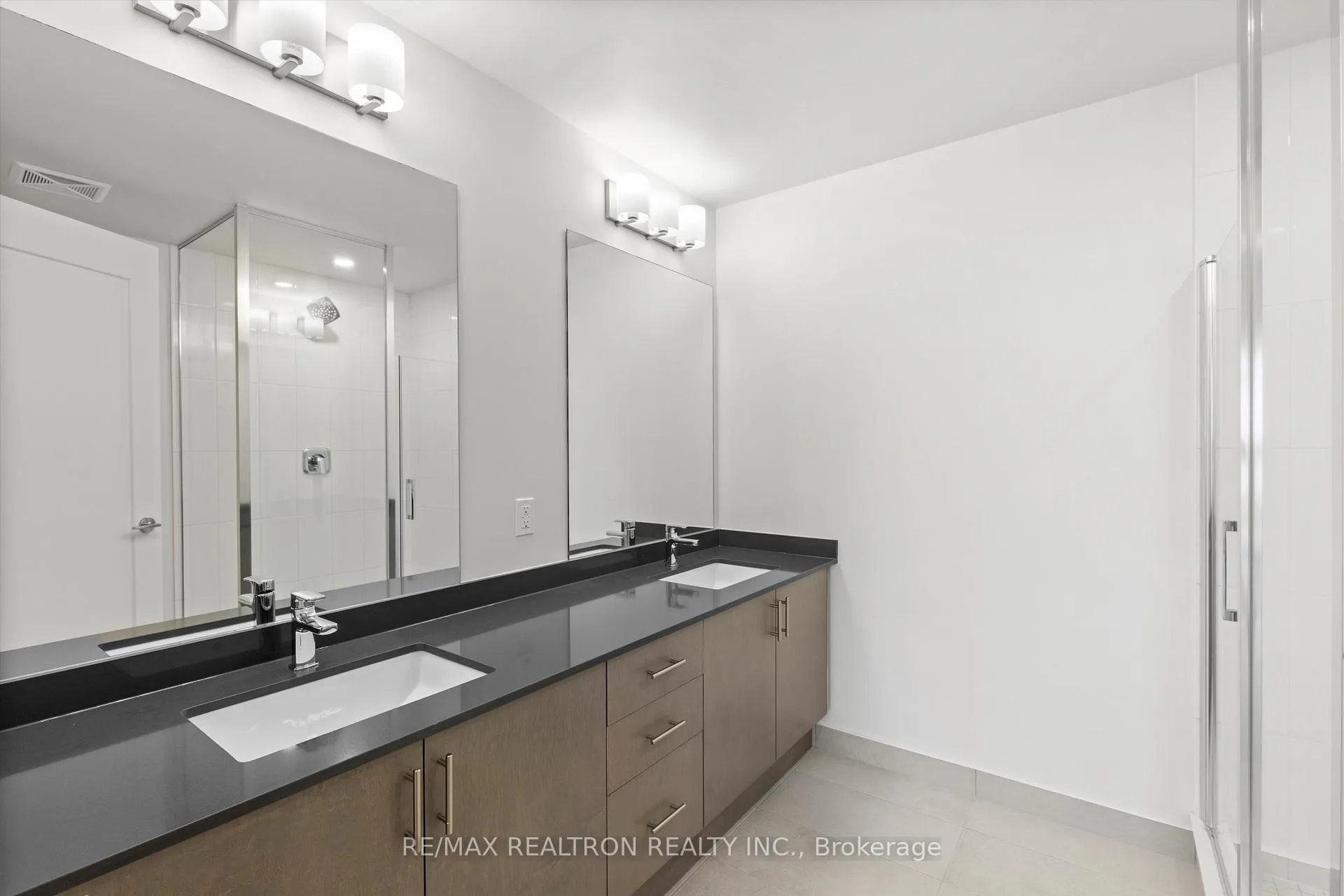 Photo 32 of Unit 523, 8960 Jane Street, Vaughan, Concord — HOMEH