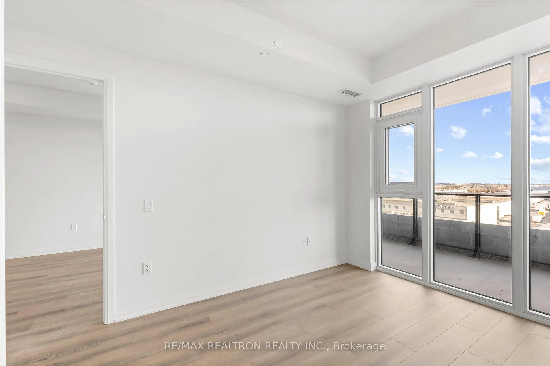 Photo 34 of Unit 523, 8960 Jane Street, Vaughan, Concord — HOMEH