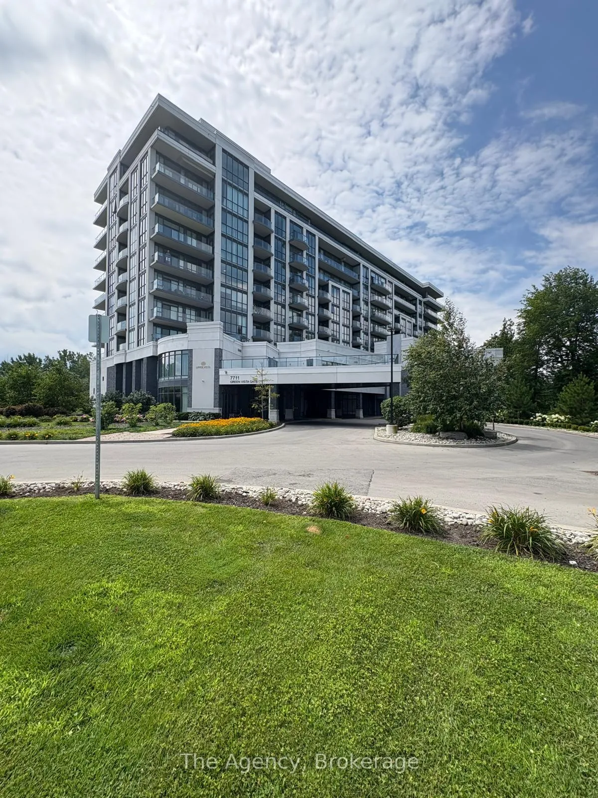 Front of Unit 810, 7711 Green Vista Gate