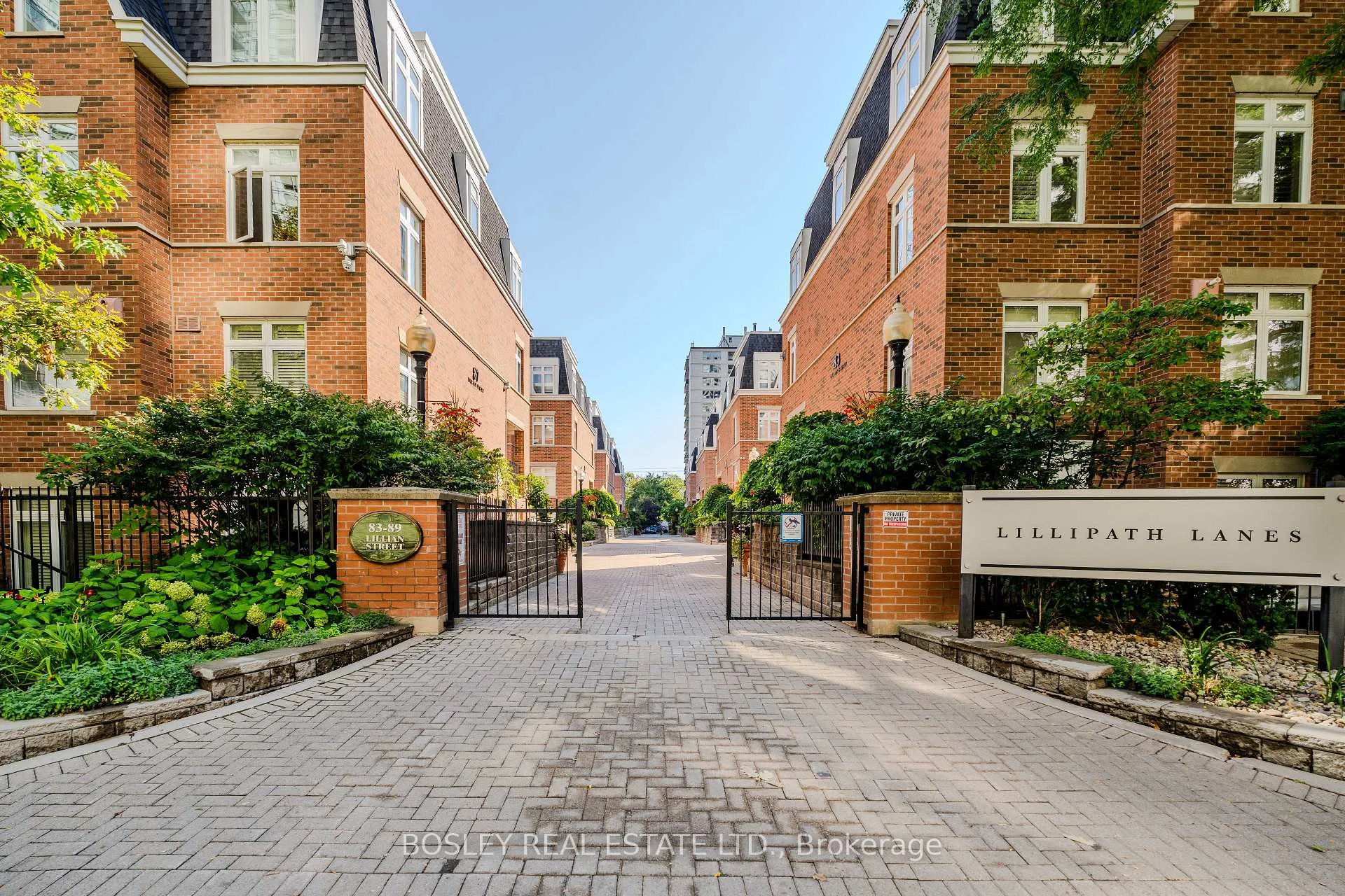 Photo 4 of Unit 5, 83 Lillian Street, Toronto, Mount Pleasant West — HOMEH
