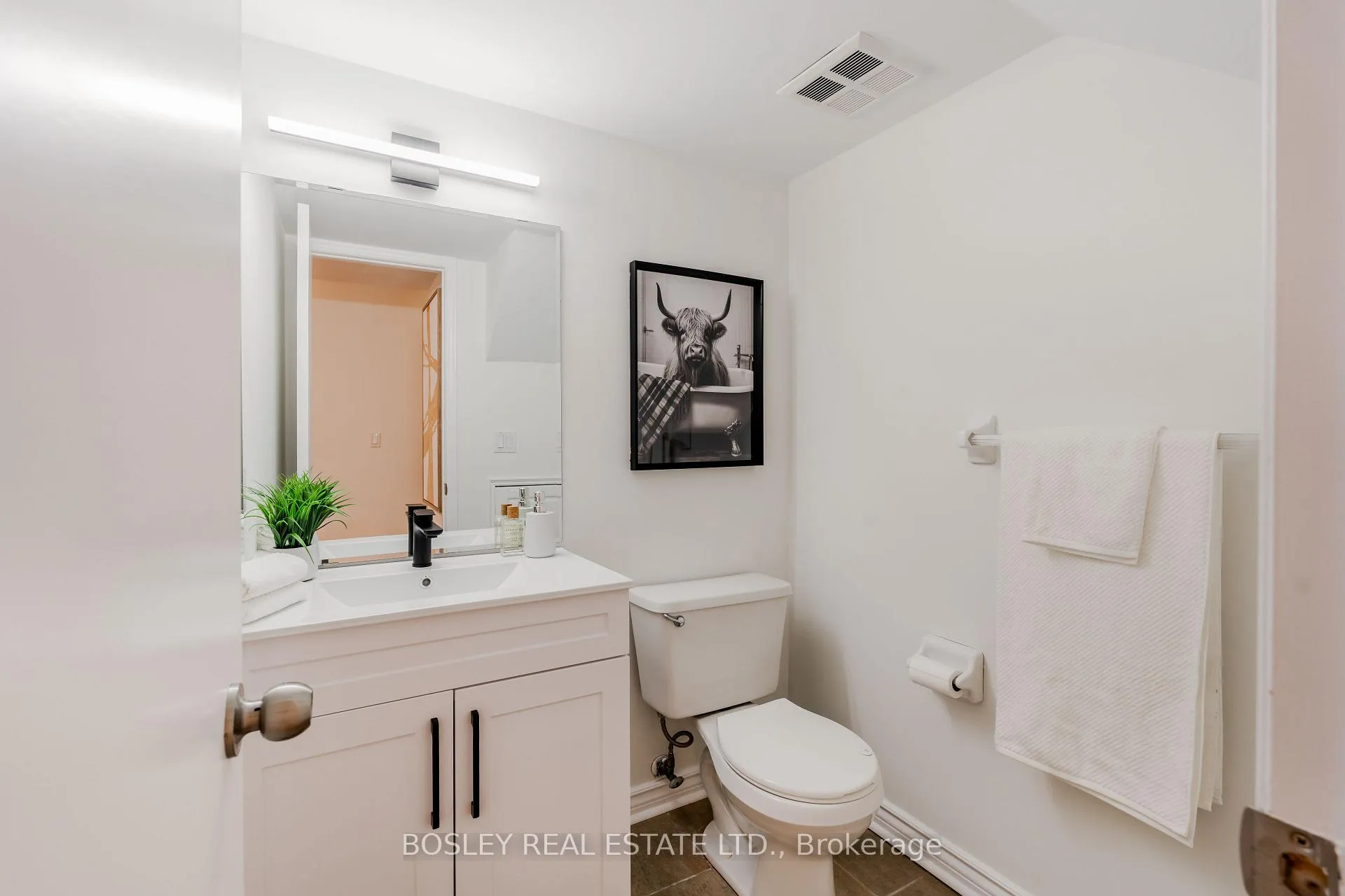 Photo 19 of Unit 5, 83 Lillian Street, Toronto, Mount Pleasant West — HOMEH