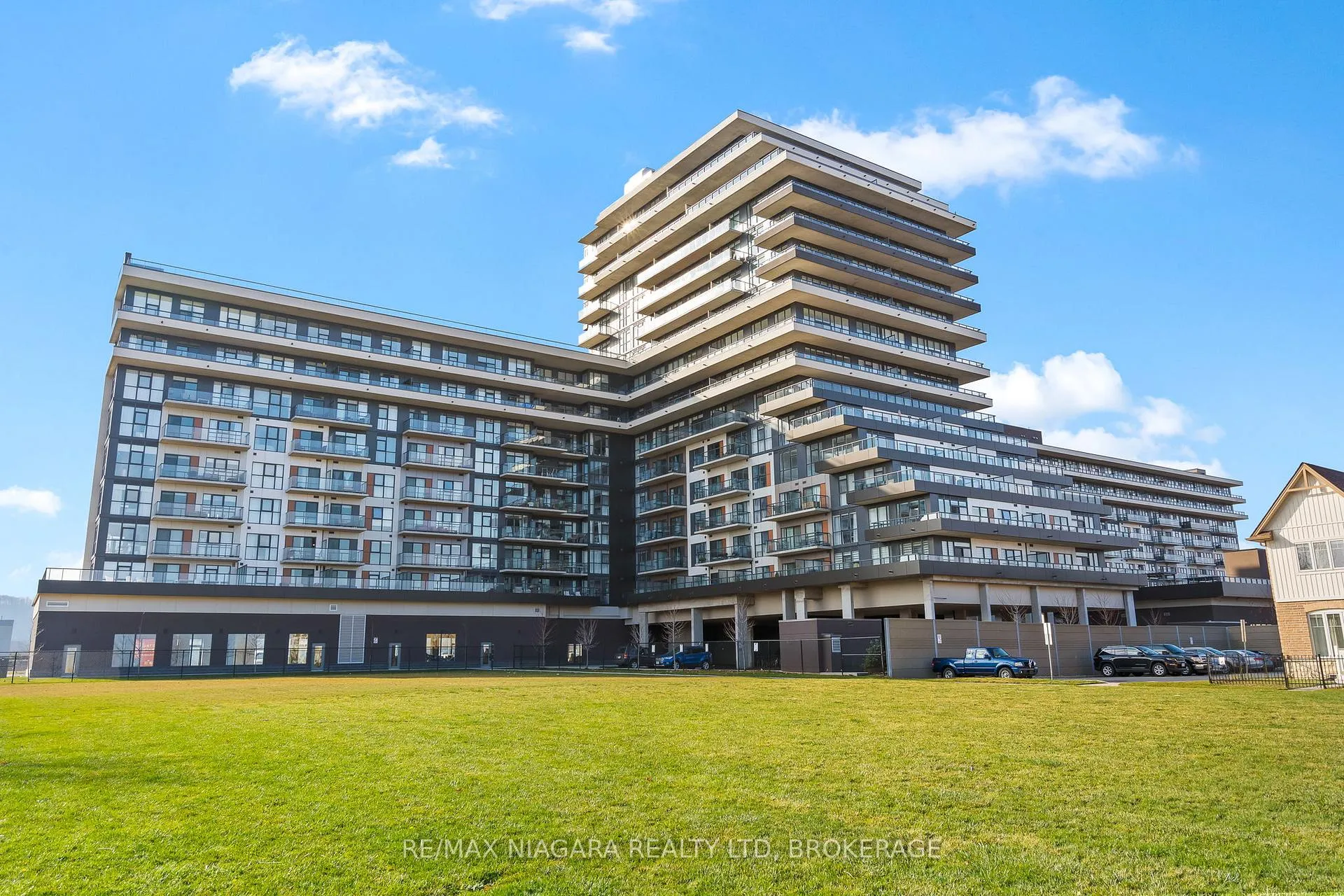 Photo 28 of Unit 1202, 550 North Service Road, Grimsby, Grimsby Beach — HOMEH