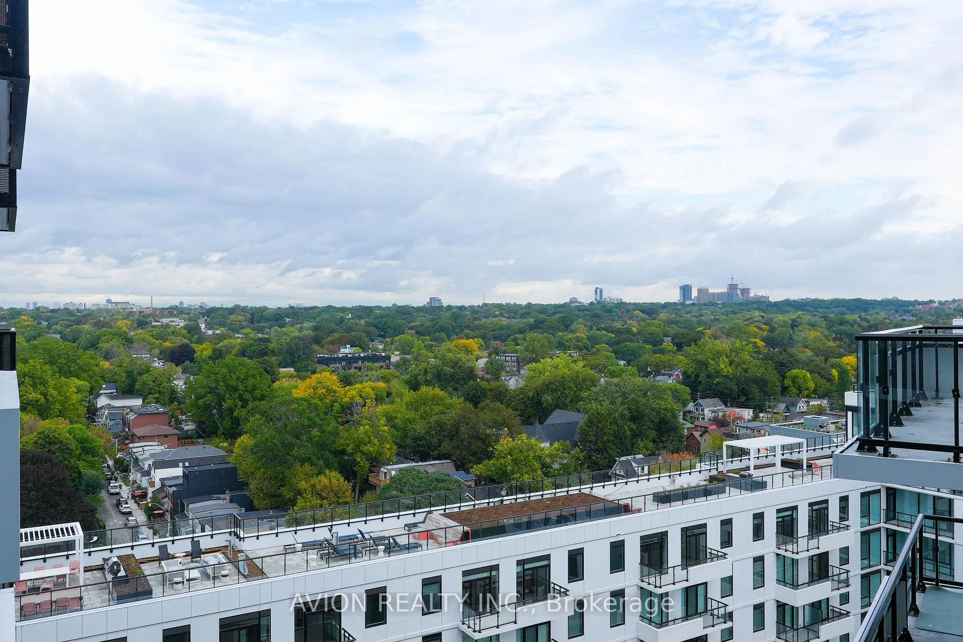 Photo 2 of Unit 1315, 1050 Eastern Avenue, Toronto, The Beaches — HOMEH