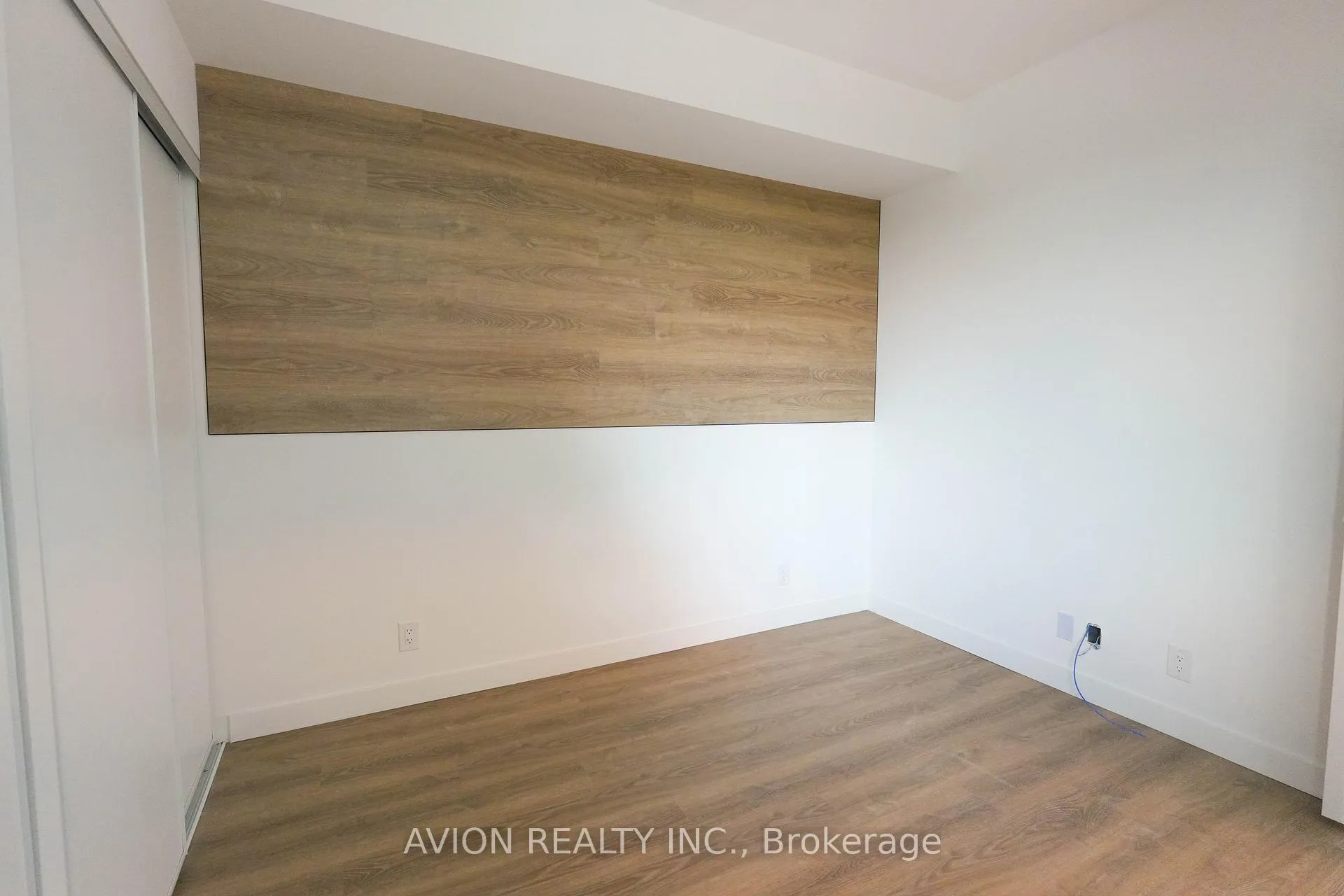 Photo 8 of Unit 1315, 1050 Eastern Avenue, Toronto, The Beaches — HOMEH