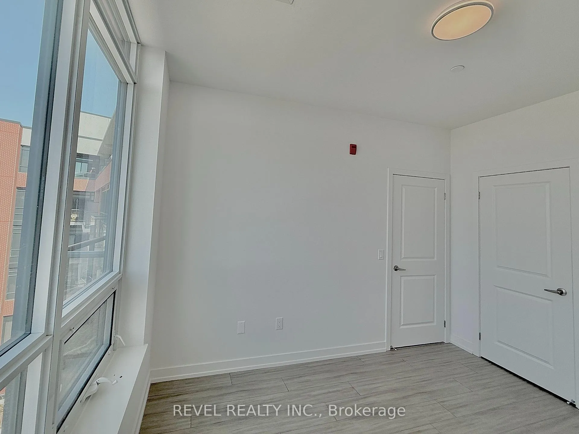 Photo 14 of Unit 523, 1010 Dundas Street E, Whitby, Blue Grass Meadows — HOMEH