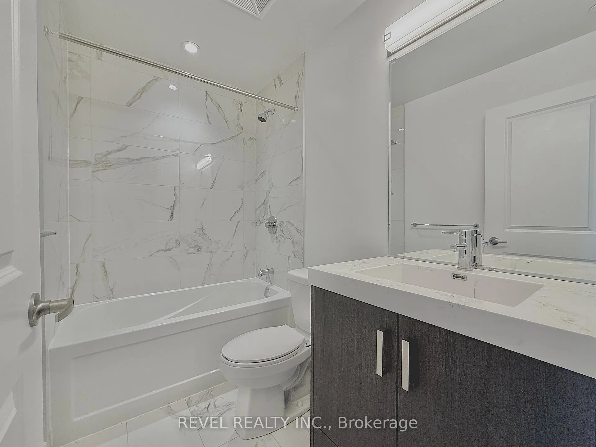 Photo 15 of Unit 523, 1010 Dundas Street E, Whitby, Blue Grass Meadows — HOMEH