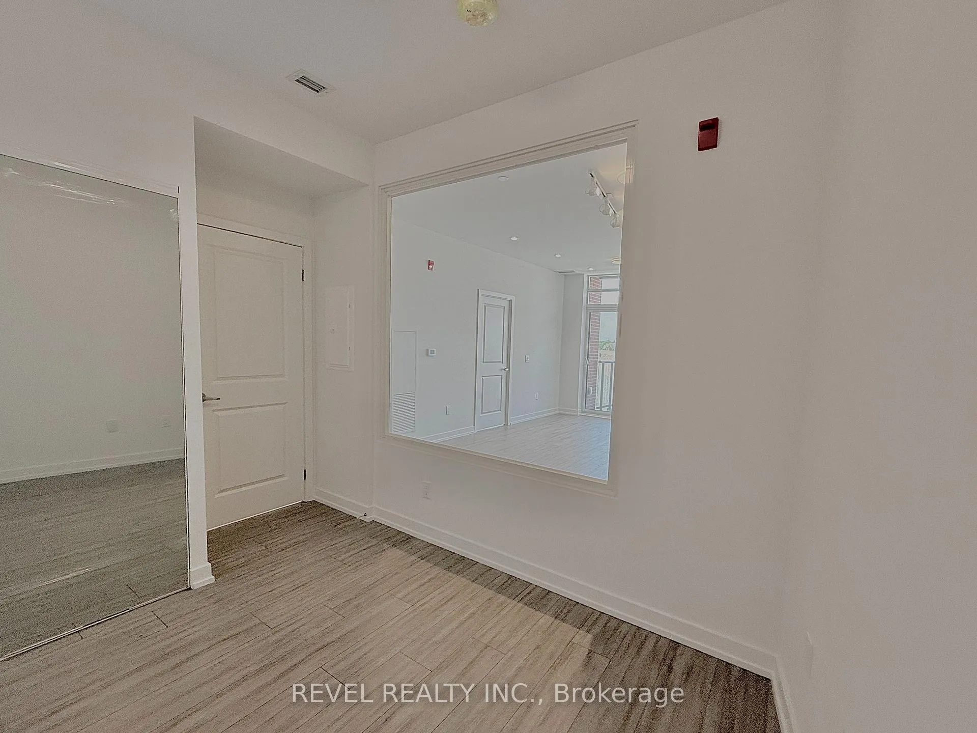 Photo 19 of Unit 523, 1010 Dundas Street E, Whitby, Blue Grass Meadows — HOMEH