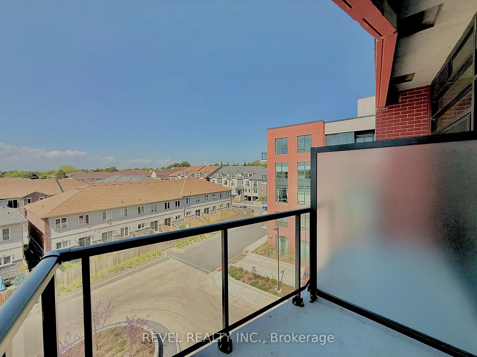 Photo 20 of Unit 523, 1010 Dundas Street E, Whitby, Blue Grass Meadows — HOMEH