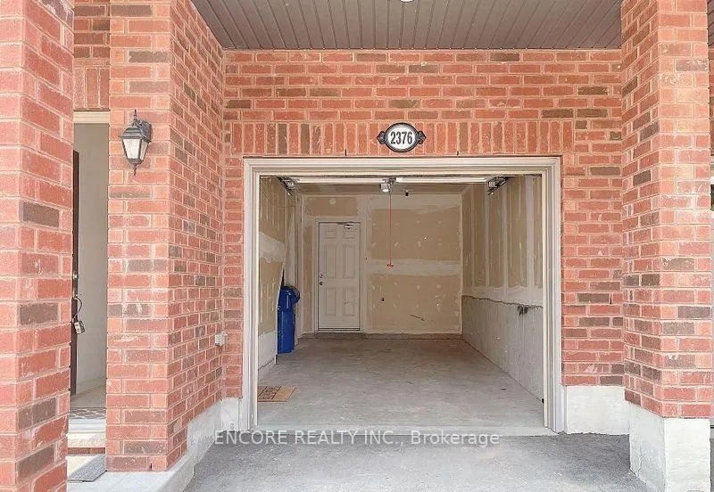 Photo 3 of 2376 Chevron Prince Path, Oshawa, Windfields — HOMEH