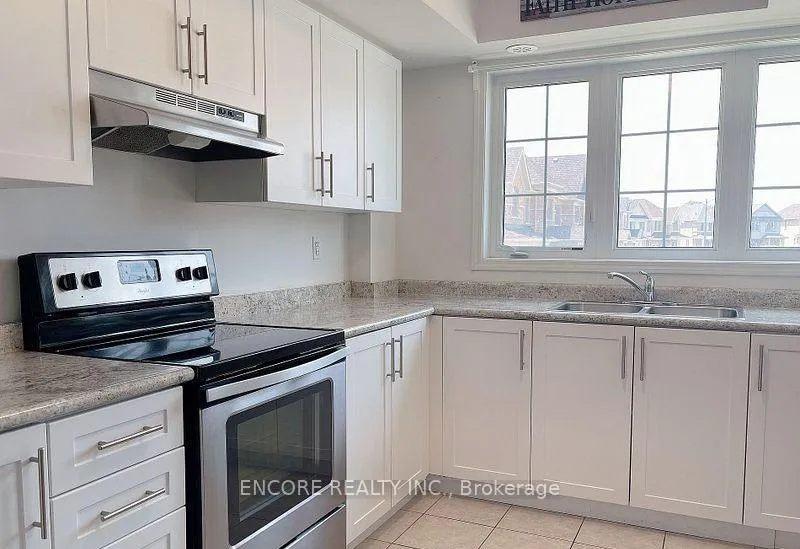 Photo 5 of 2376 Chevron Prince Path, Oshawa, Windfields — HOMEH