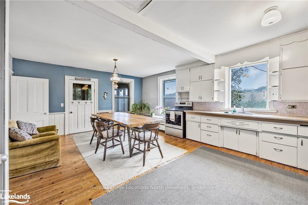 Photo 7 of 556341 6TH Line, Blue Mountains — HOMEH