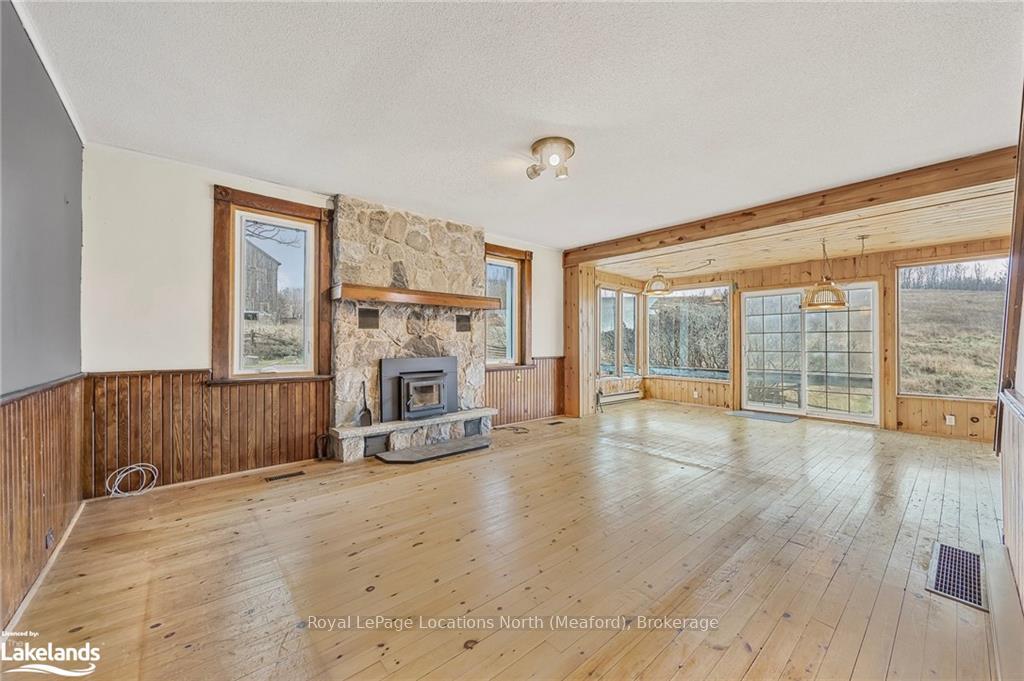 Photo 13 of 556341 6TH Line, Blue Mountains — HOMEH