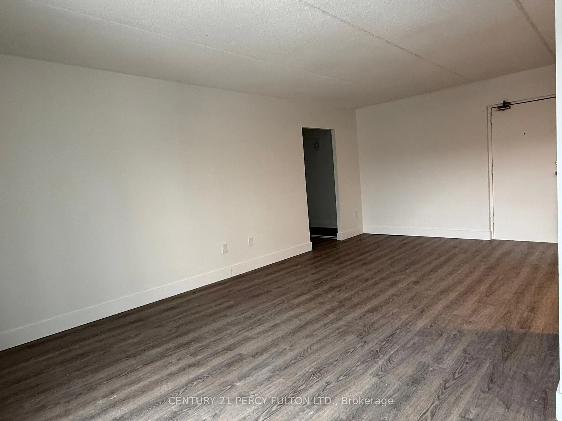 Photo 3 of Unit 310, 200 Garden Street, Whitby, Downtown Whitby — HOMEH