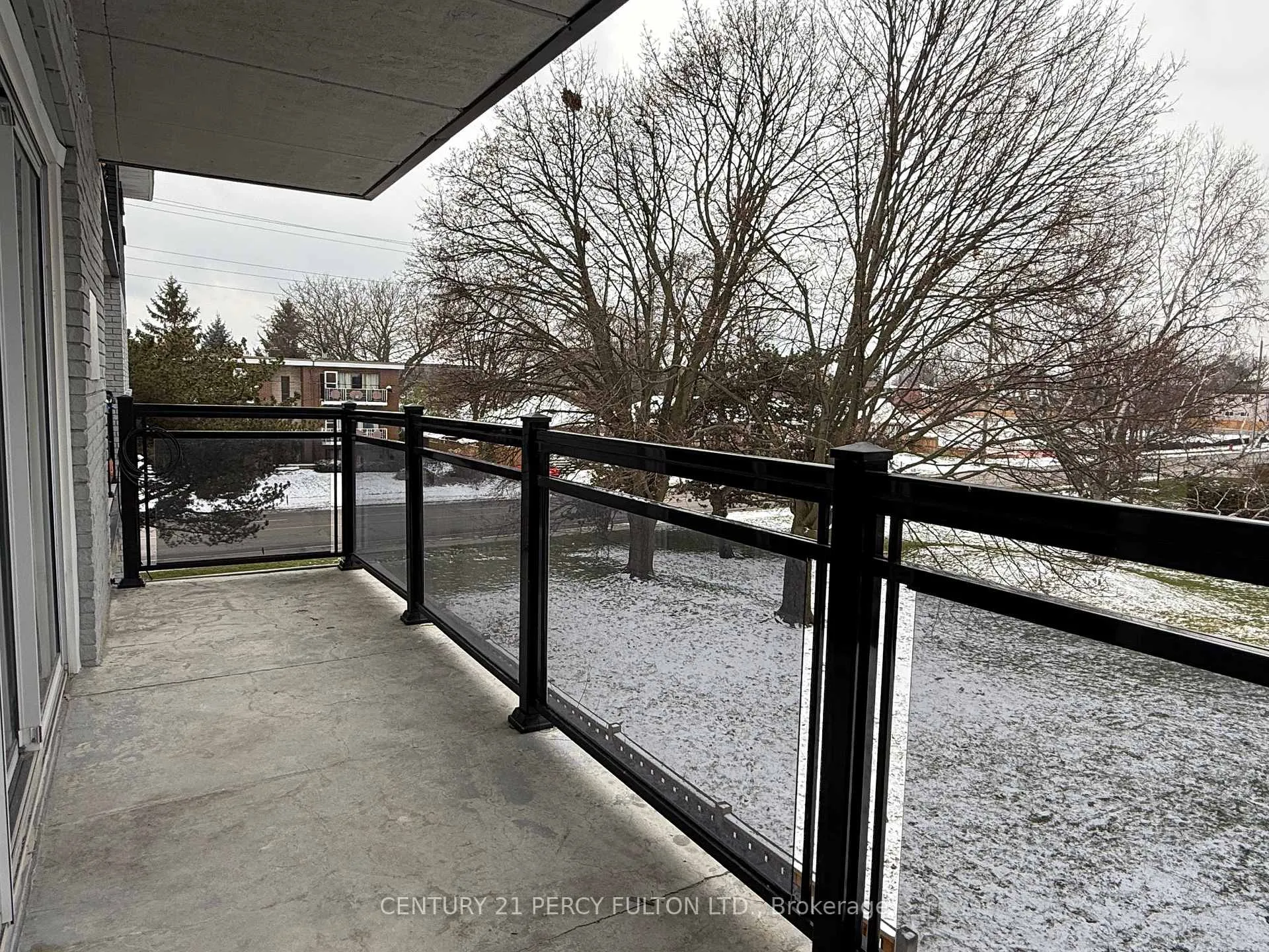 Photo 4 of Unit 310, 200 Garden Street, Whitby, Downtown Whitby — HOMEH