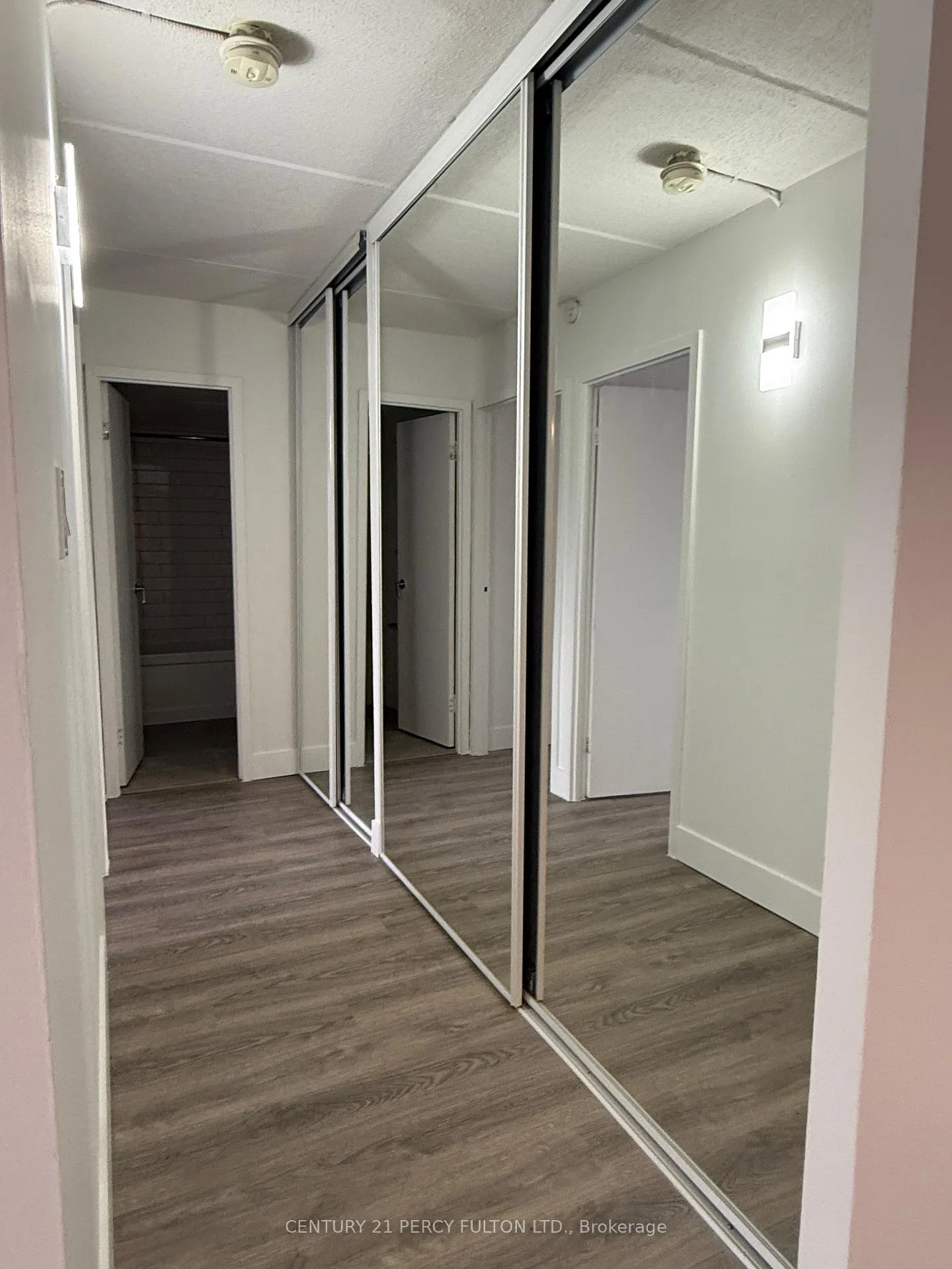 Photo 5 of Unit 310, 200 Garden Street, Whitby, Downtown Whitby — HOMEH