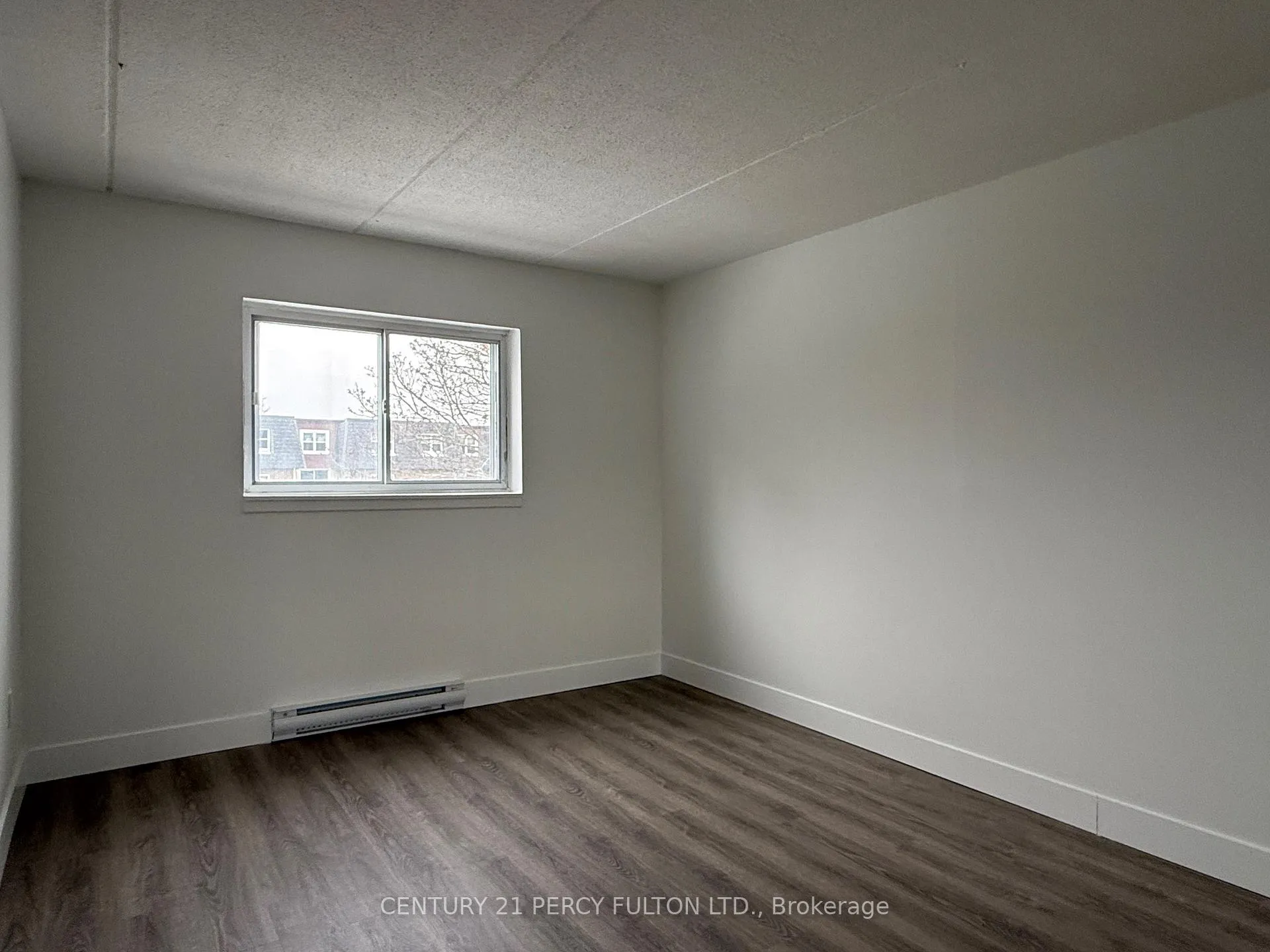 Photo 7 of Unit 310, 200 Garden Street, Whitby, Downtown Whitby — HOMEH