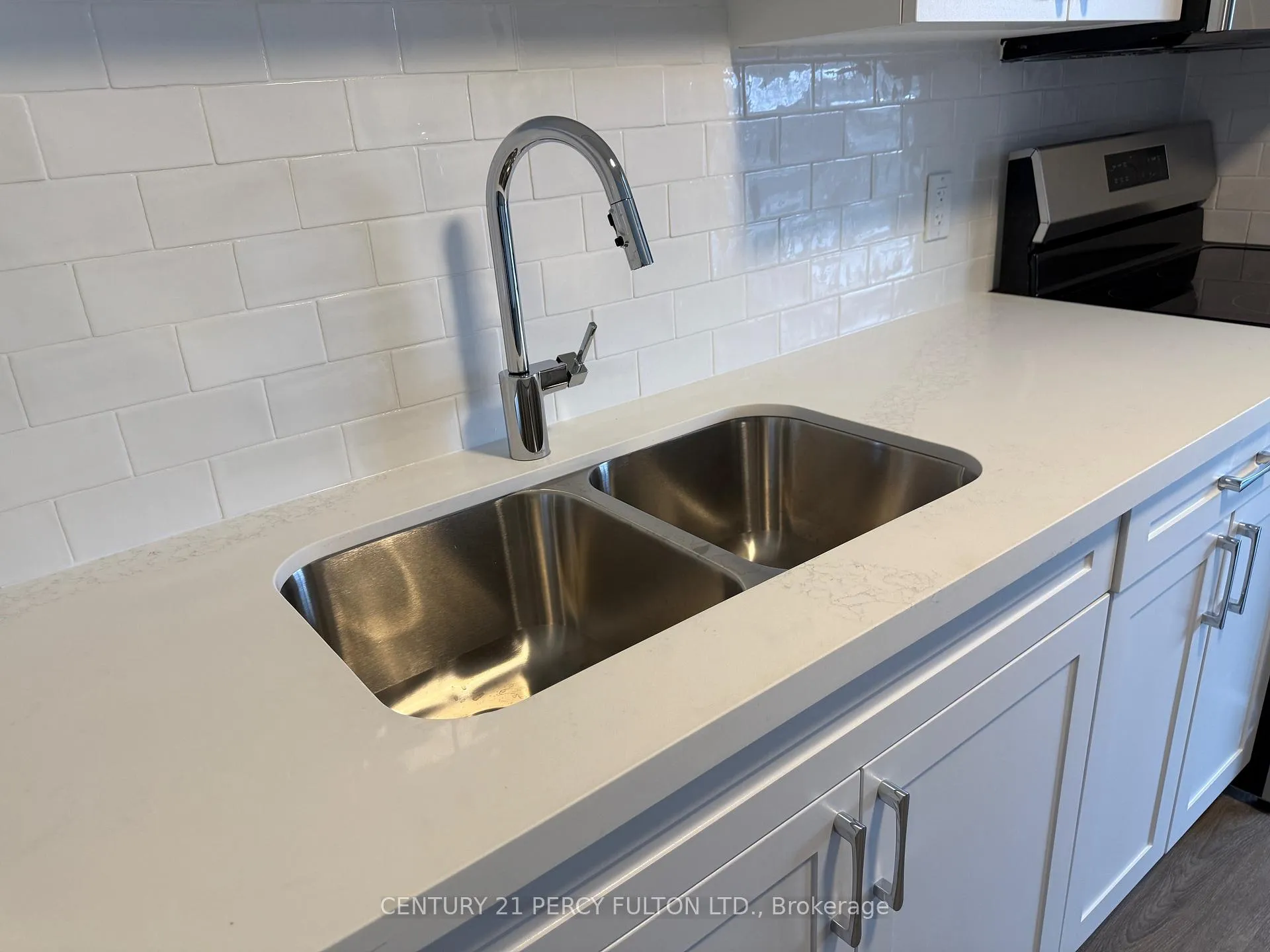 Photo 12 of Unit 310, 200 Garden Street, Whitby, Downtown Whitby — HOMEH