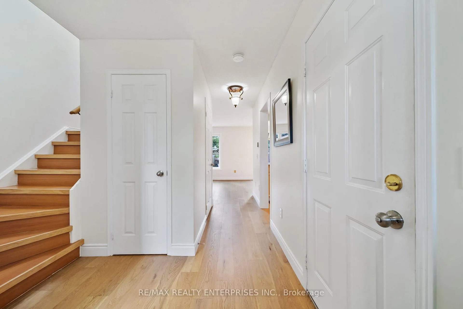 Photo 3 of Unit 53, 11 Pirie Drive, Hamilton, Dundas — HOMEH