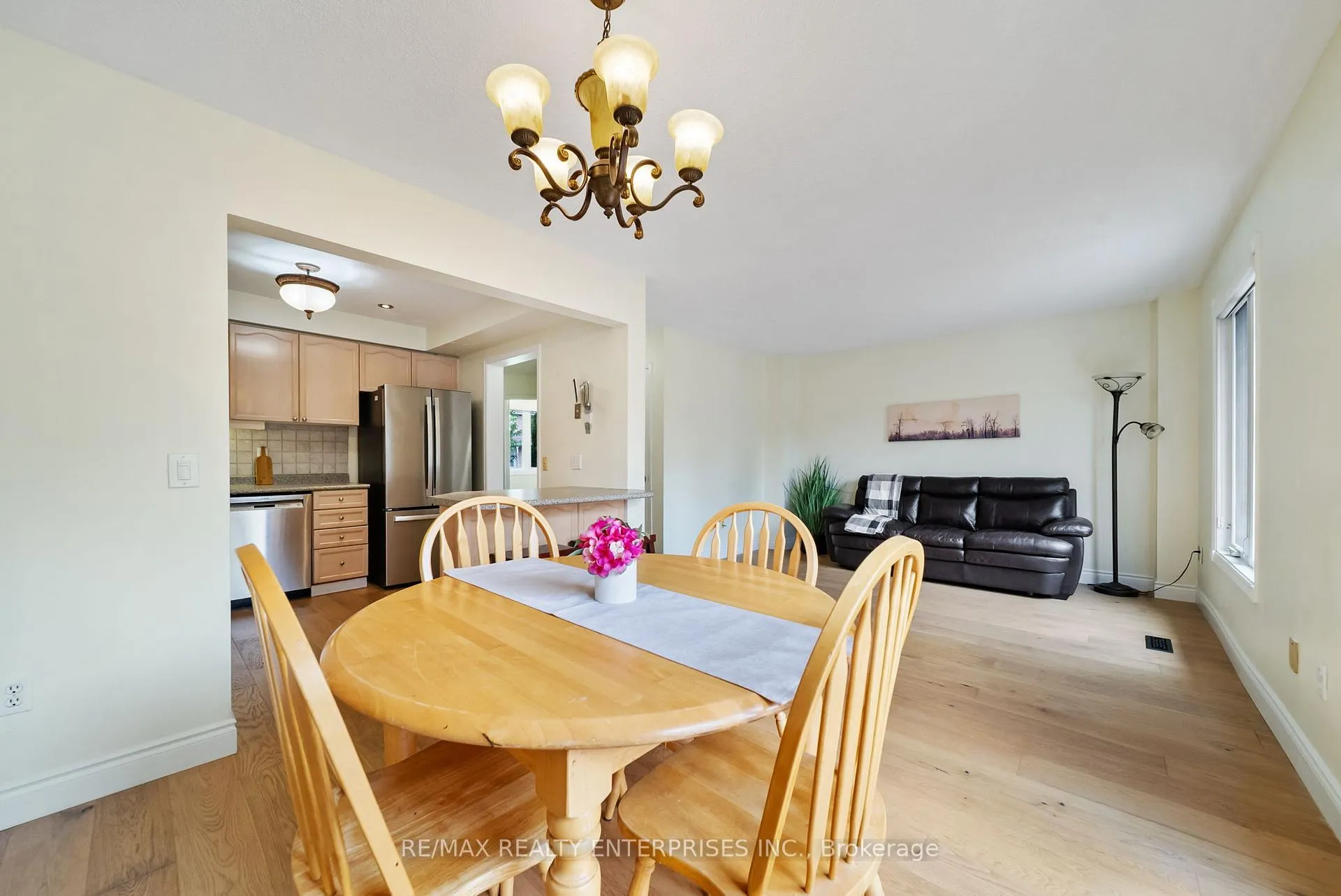 Photo 7 of Unit 53, 11 Pirie Drive, Hamilton, Dundas — HOMEH