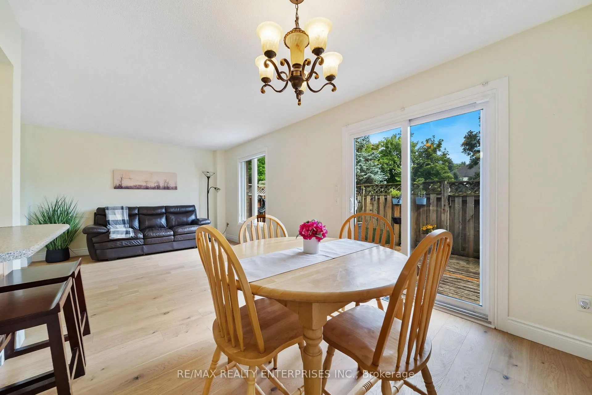 Photo 8 of Unit 53, 11 Pirie Drive, Hamilton, Dundas — HOMEH