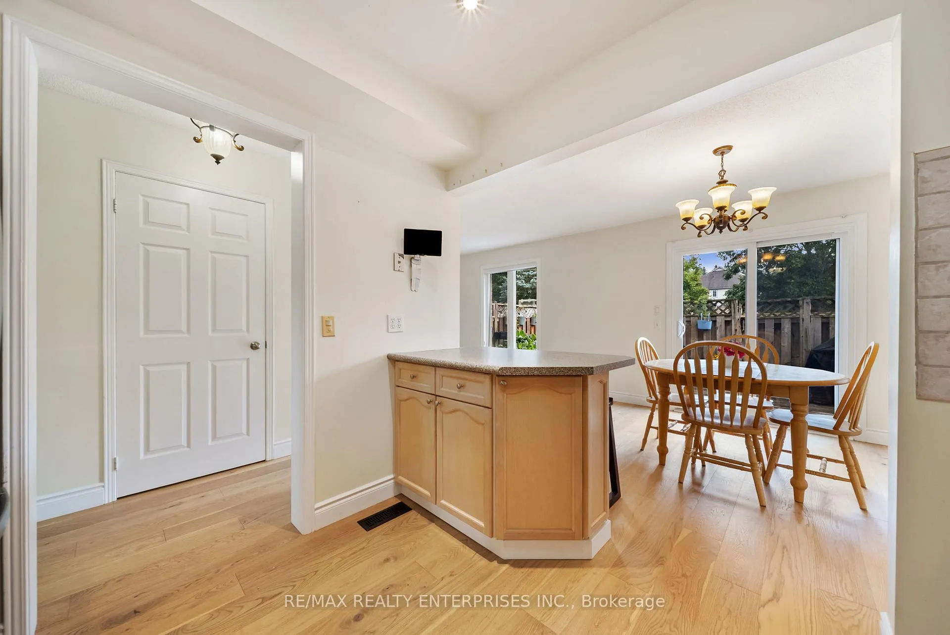 Photo 10 of Unit 53, 11 Pirie Drive, Hamilton, Dundas — HOMEH