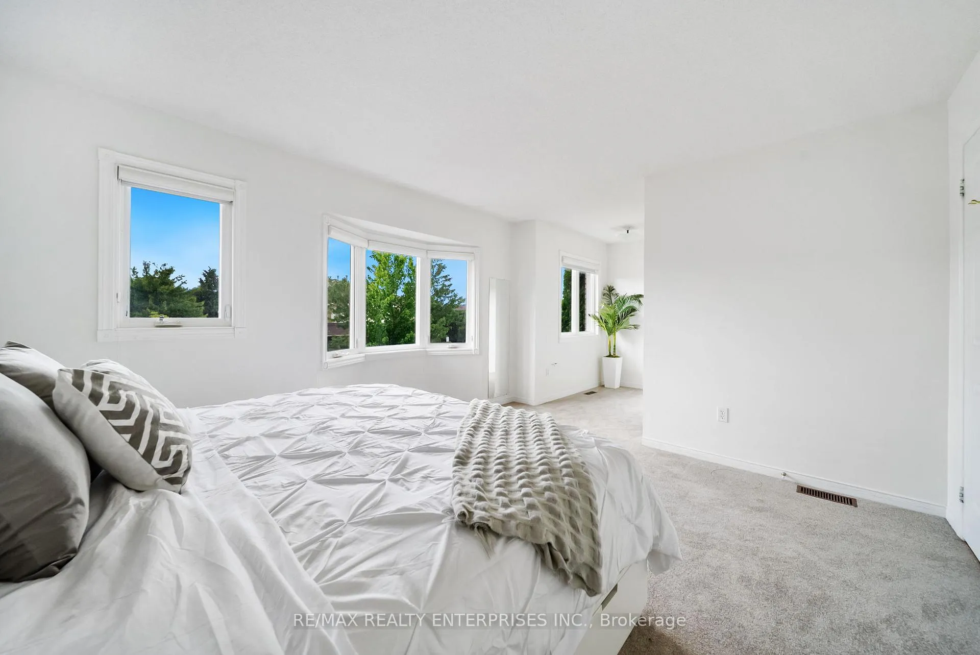 Photo 15 of Unit 53, 11 Pirie Drive, Hamilton, Dundas — HOMEH