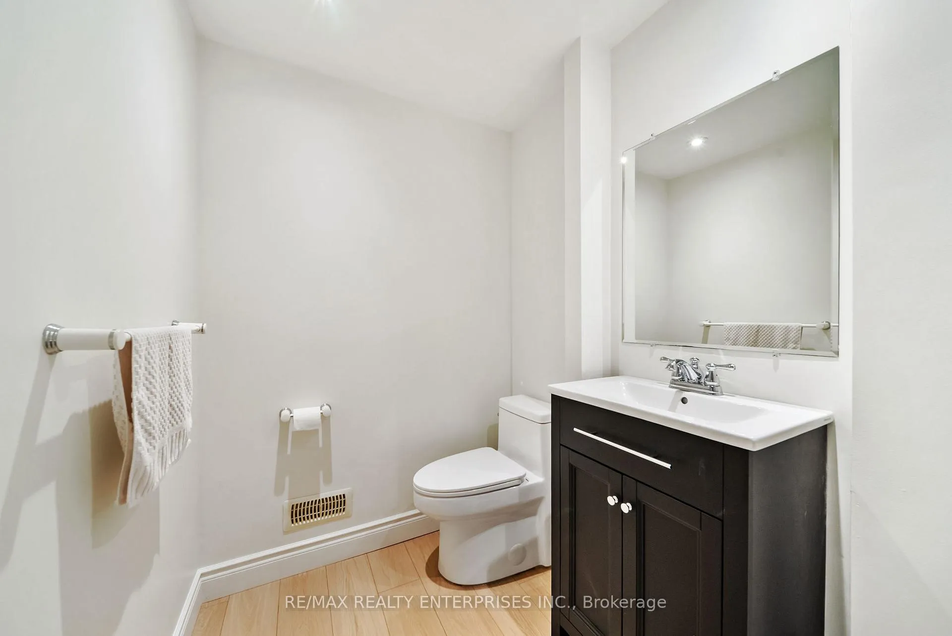 Photo 24 of Unit 53, 11 Pirie Drive, Hamilton, Dundas — HOMEH