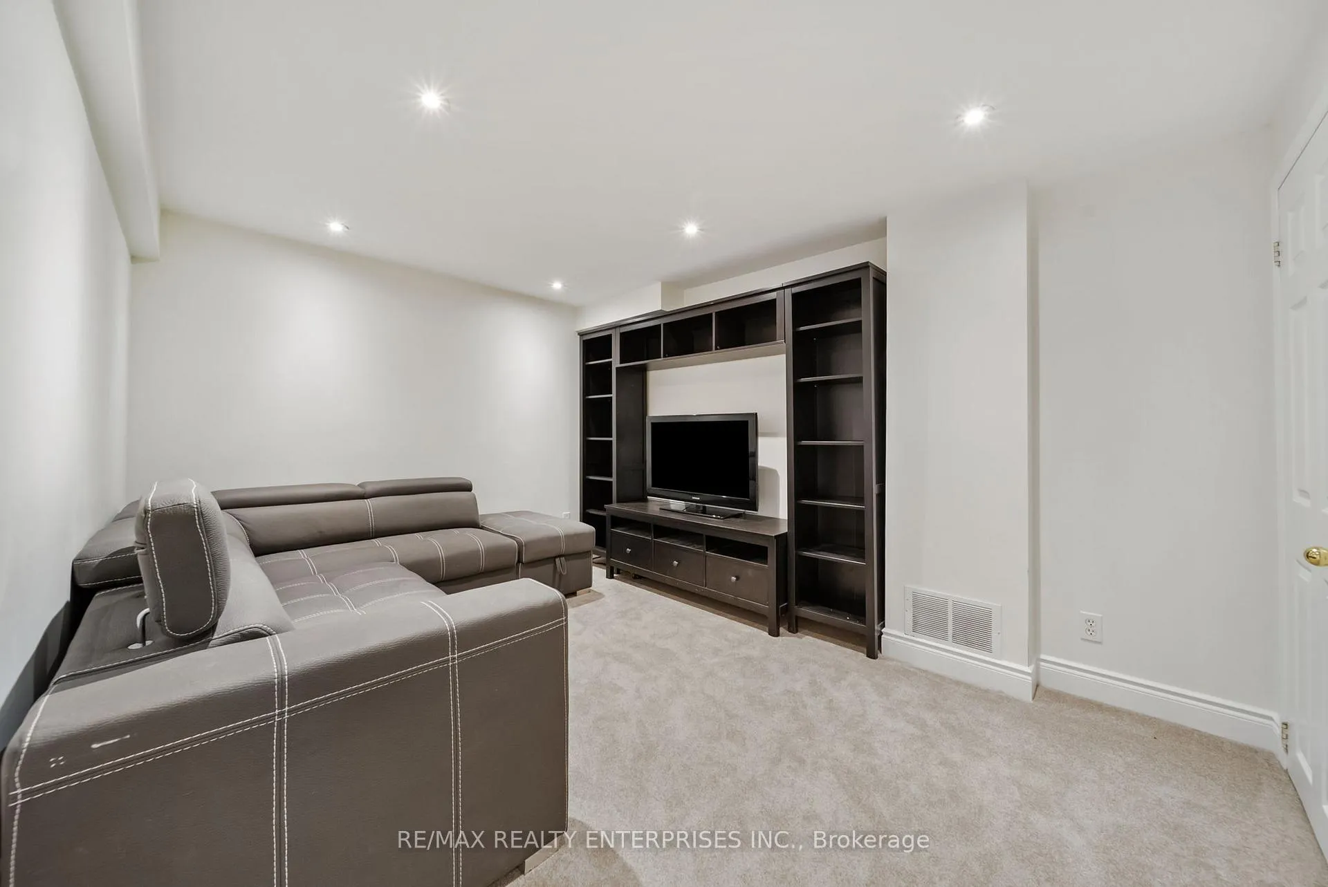 Photo 25 of Unit 53, 11 Pirie Drive, Hamilton, Dundas — HOMEH