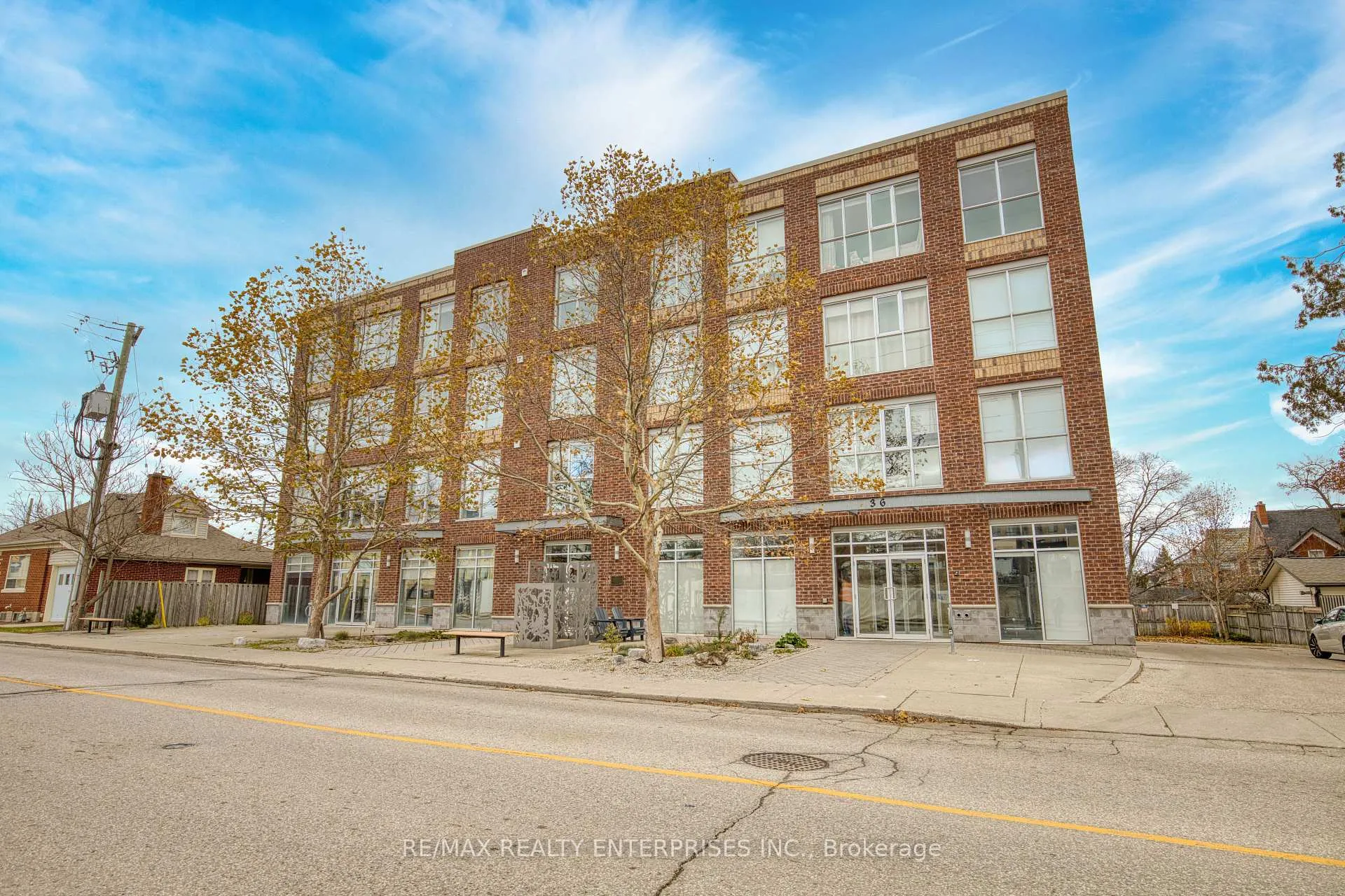 Photo 2 of Unit 403, 36 Regina Street N, Waterloo — HOMEH