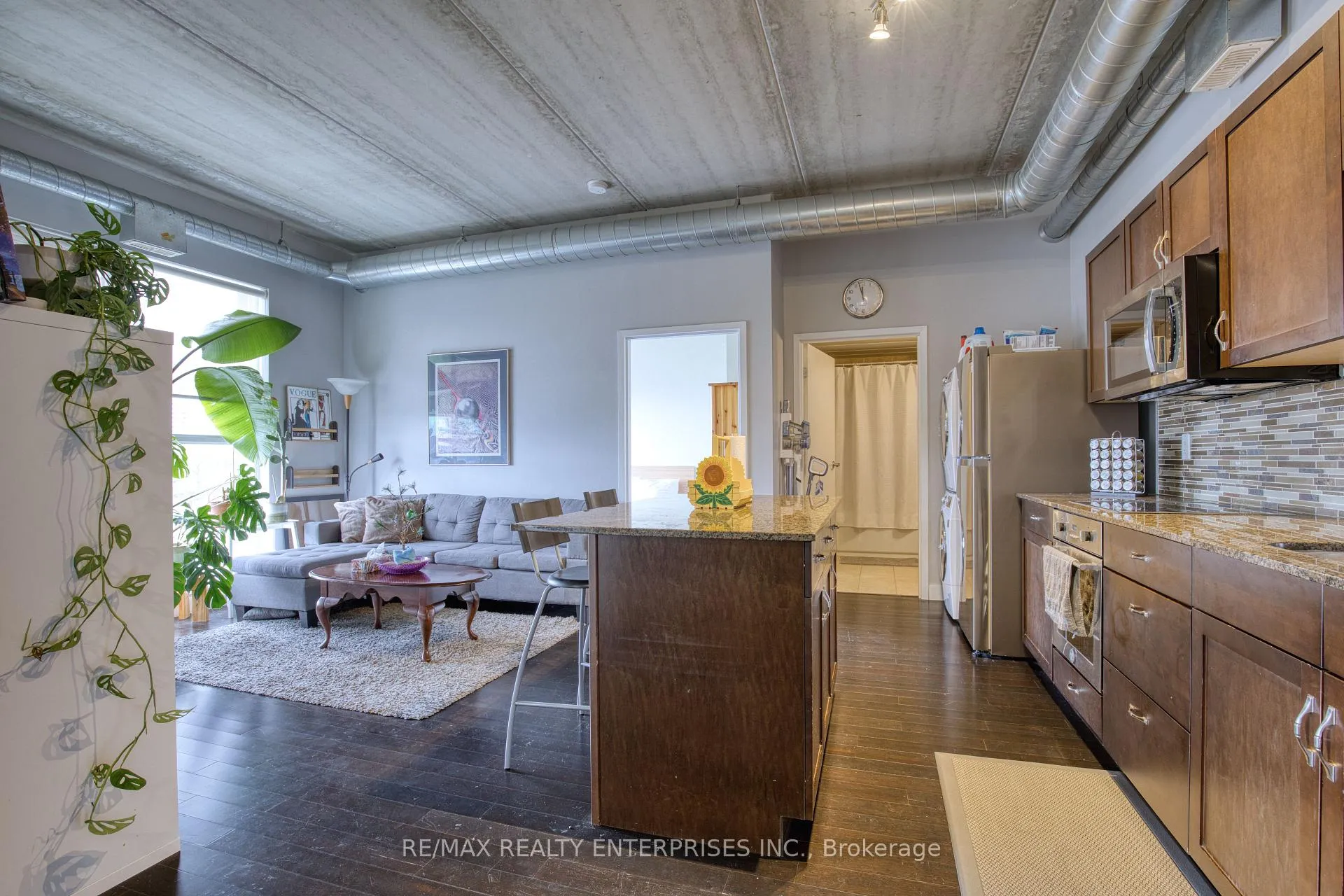 Photo 6 of Unit 403, 36 Regina Street N, Waterloo — HOMEH