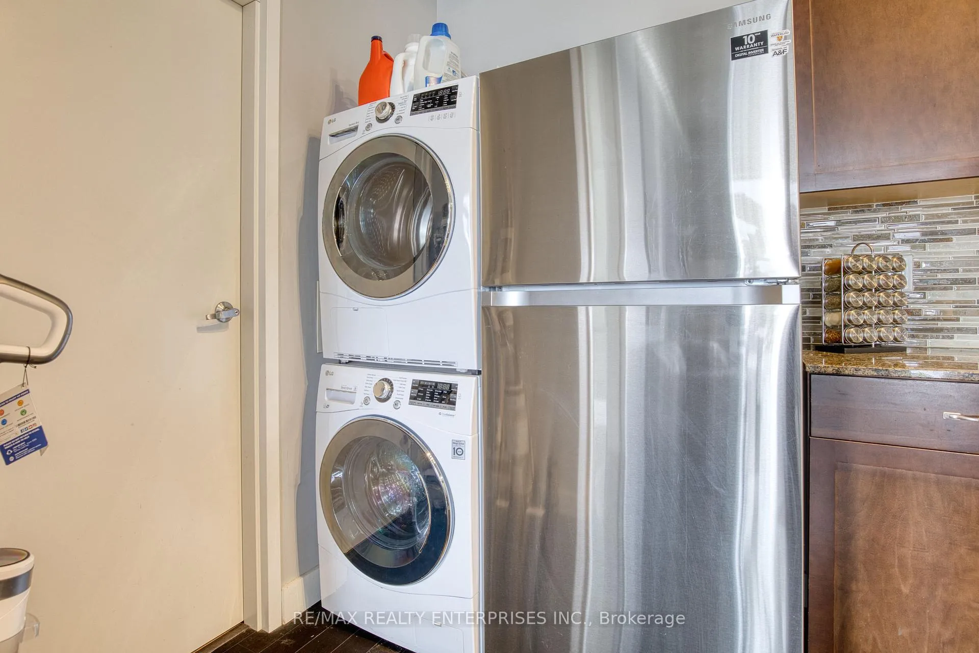 Photo 18 of Unit 403, 36 Regina Street N, Waterloo — HOMEH