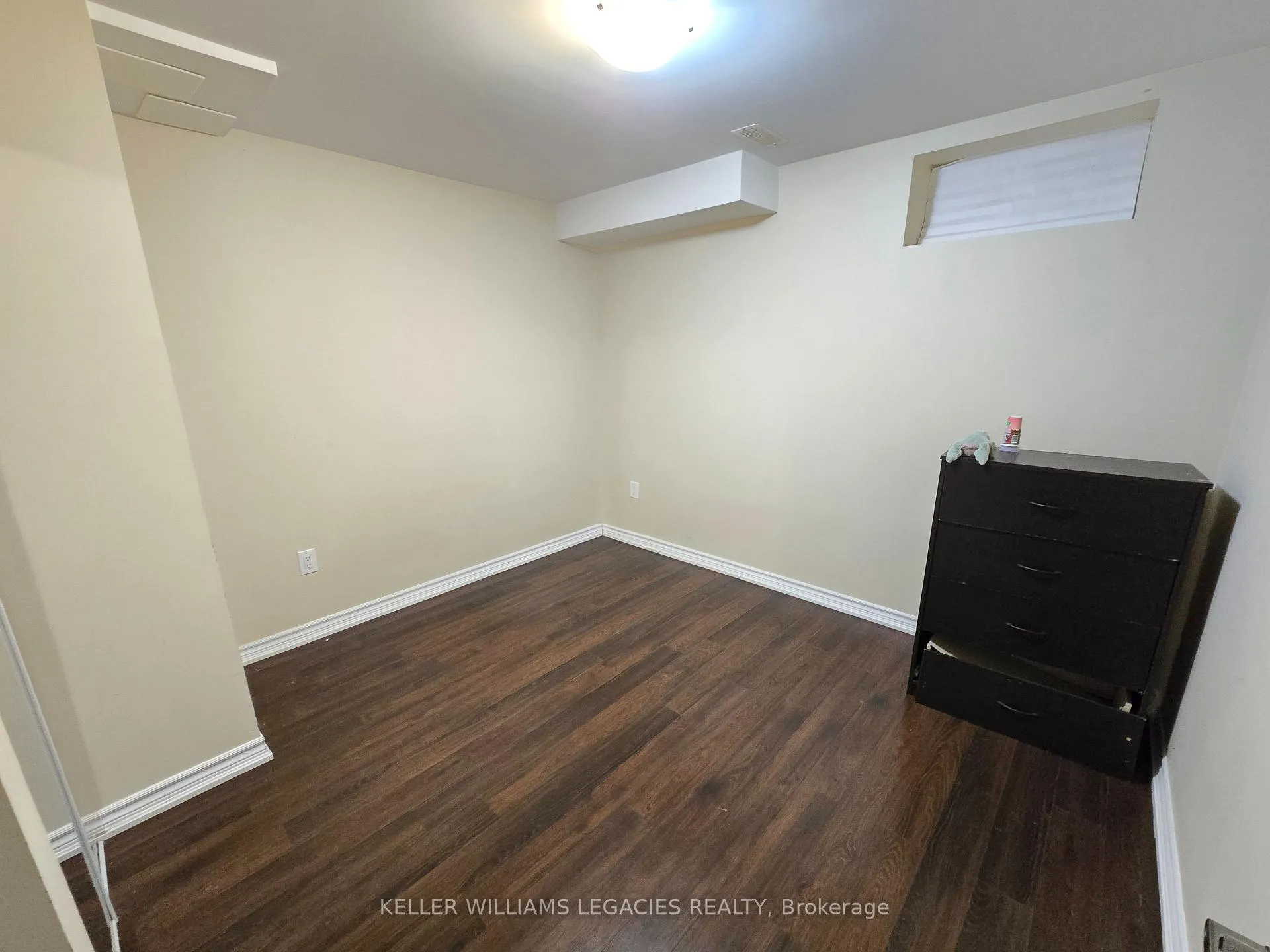 Photo 4 of Unit Bsmt, 40 Bellcrest Road, Brampton, Credit Valley — HOMEH