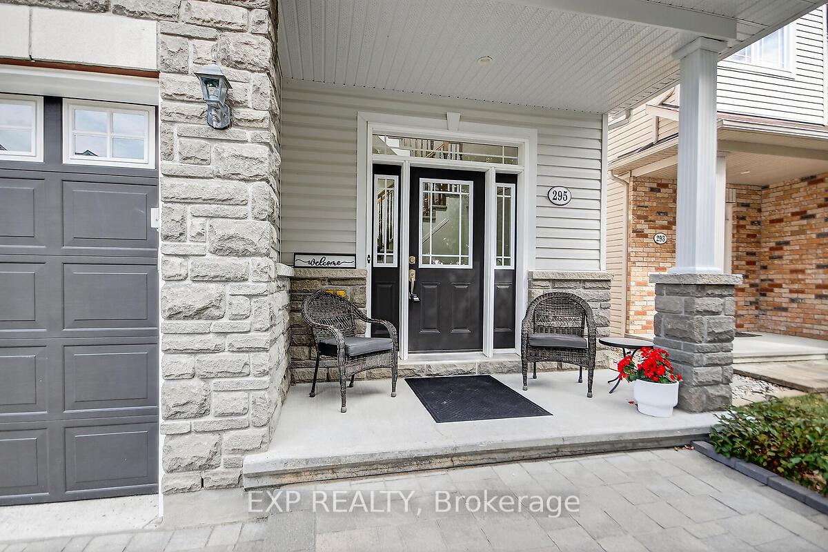 Photo 3 of 295 Harthill Way, Ottawa, Barrhaven - Heritage Park — HOMEH
