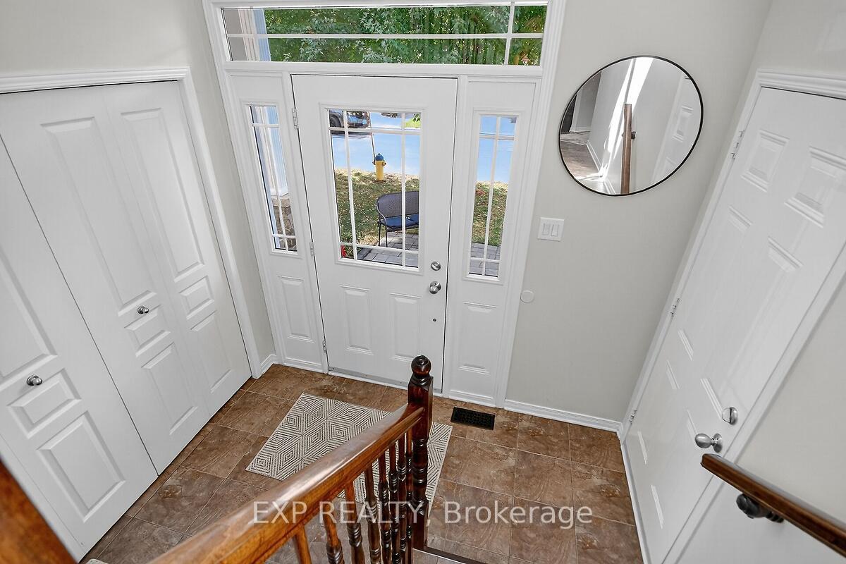 Photo 5 of 295 Harthill Way, Ottawa, Barrhaven - Heritage Park — HOMEH