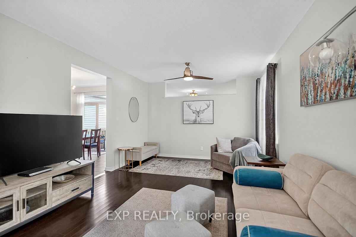 Photo 10 of 295 Harthill Way, Ottawa, Barrhaven - Heritage Park — HOMEH