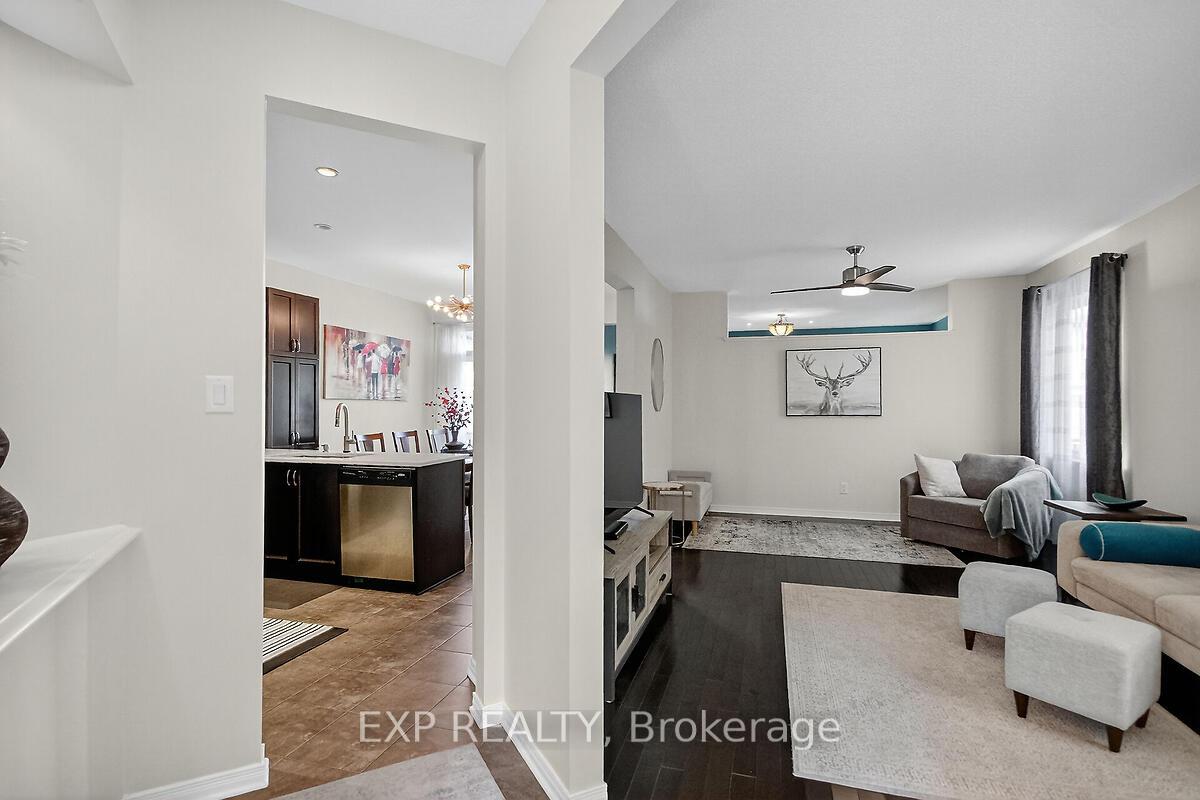 Photo 12 of 295 Harthill Way, Ottawa, Barrhaven - Heritage Park — HOMEH