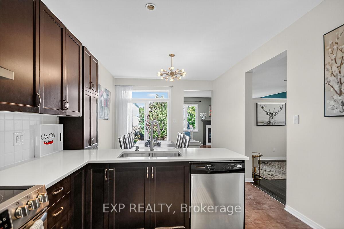 Photo 18 of 295 Harthill Way, Ottawa, Barrhaven - Heritage Park — HOMEH