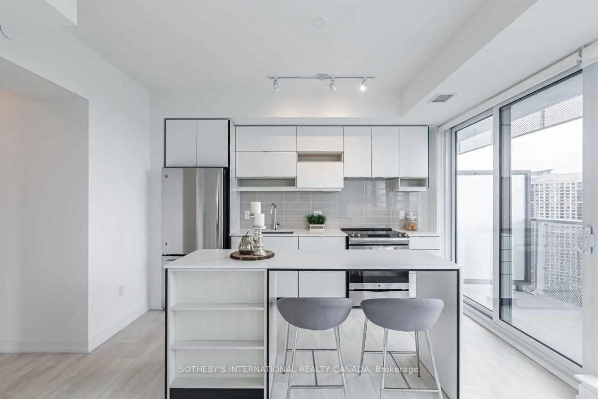 Front of Unit 2510, 4065 Confederation Parkway