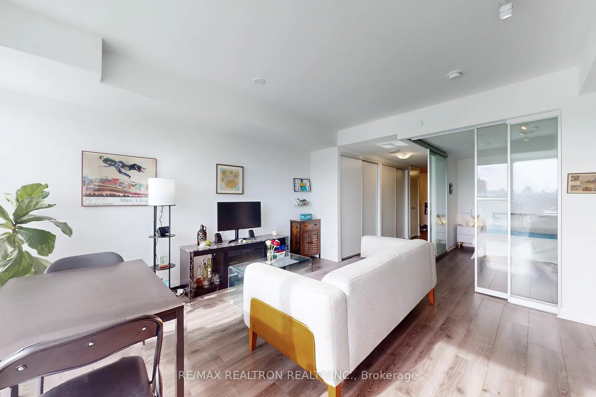 Photo 15 of Unit 801, 99 Foxbar Road, Toronto, Yonge-St. Clair — HOMEH