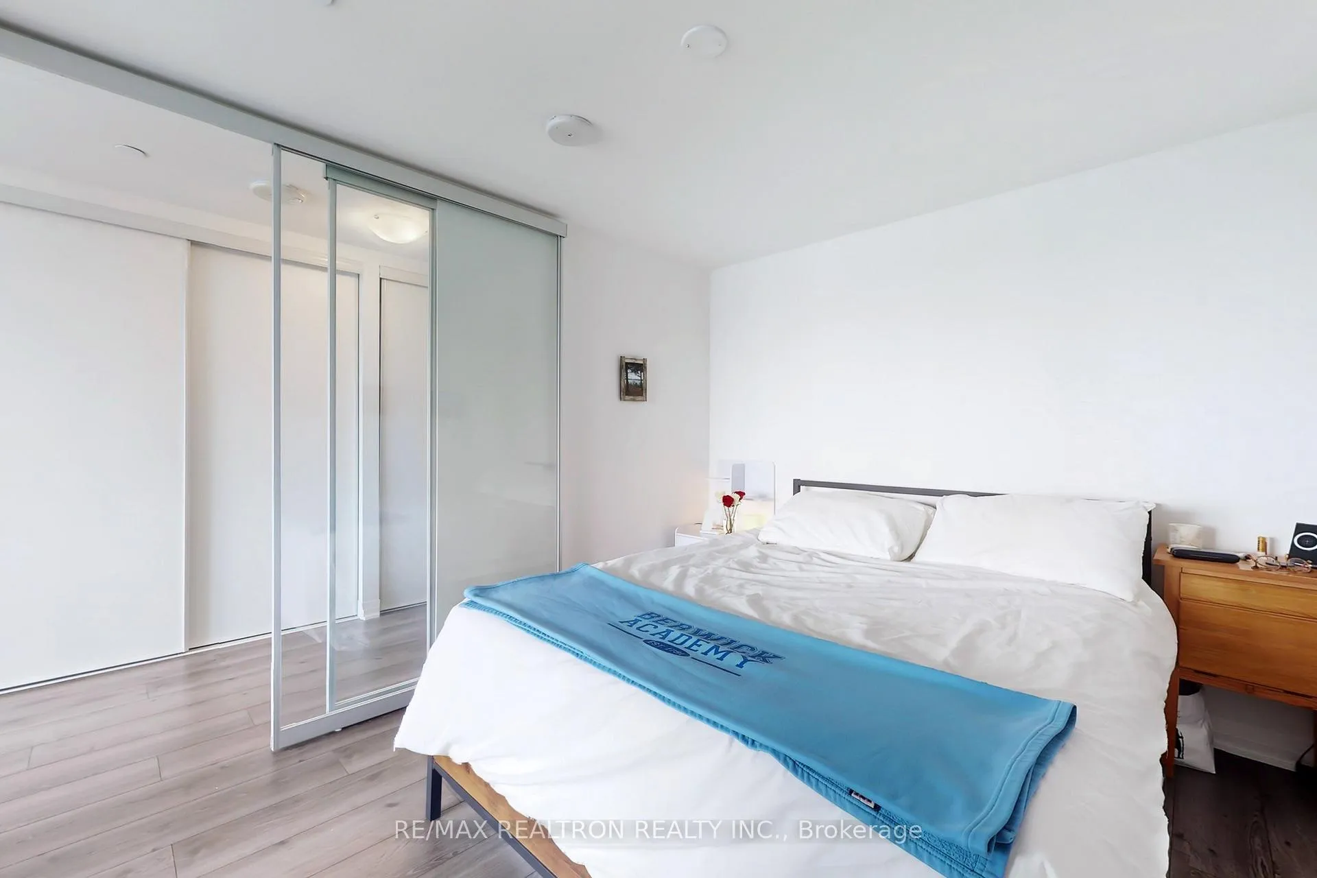 Photo 24 of Unit 801, 99 Foxbar Road, Toronto, Yonge-St. Clair — HOMEH